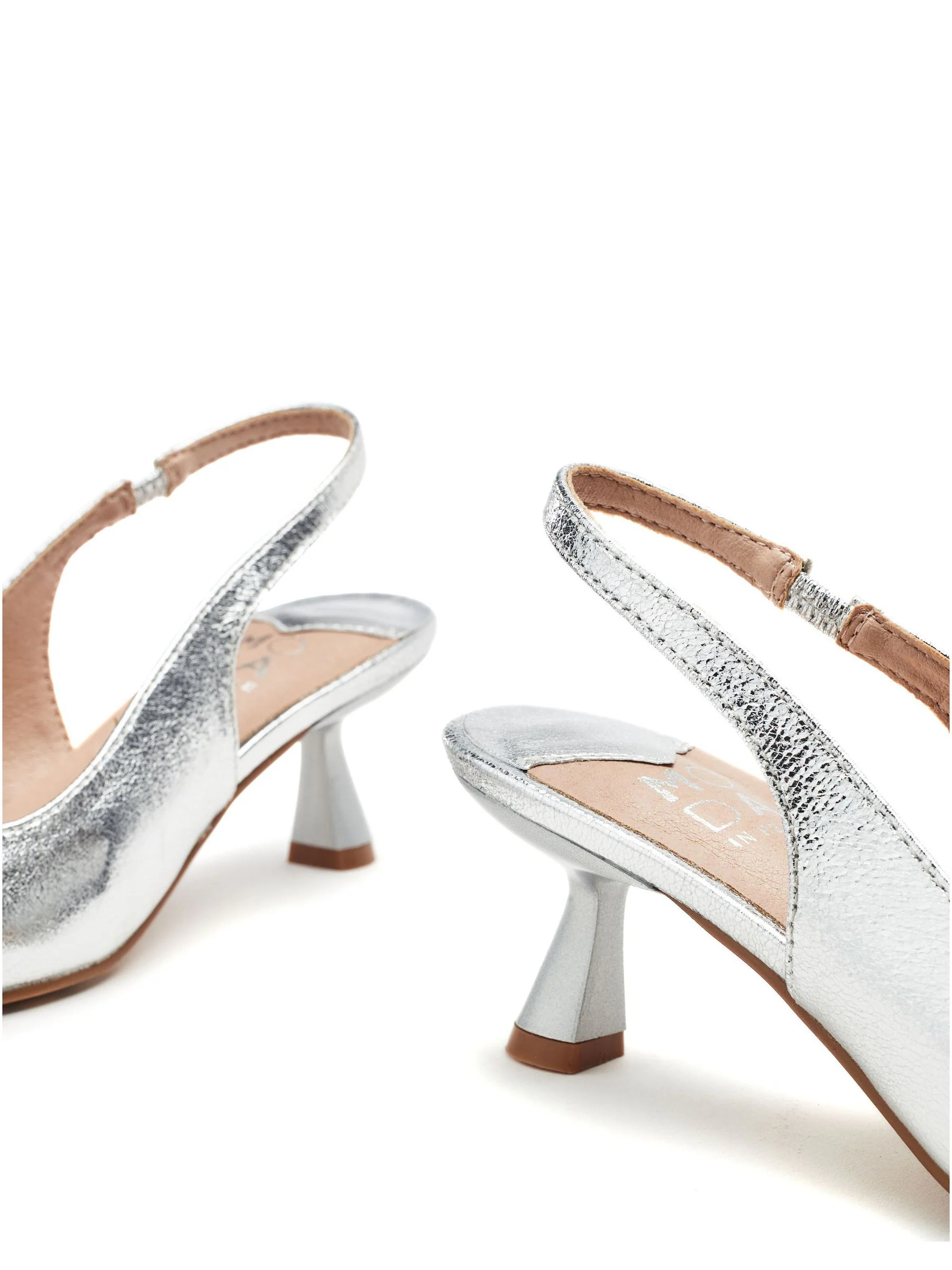 Zilver - Moda in Pelle Godal Pointed Heel Shoes With Front Strap And Pearl Trim