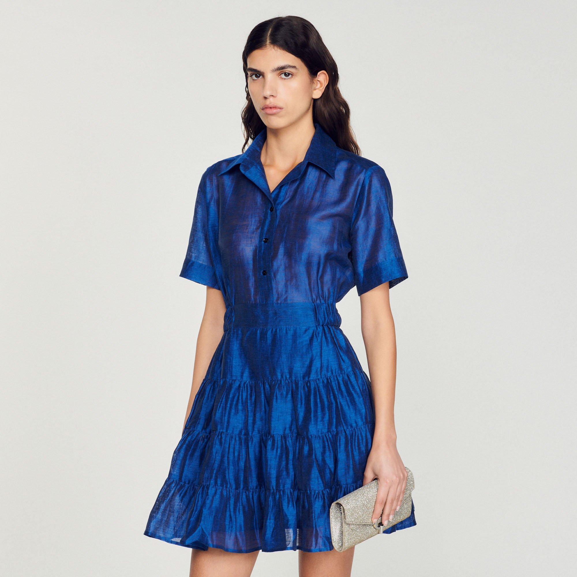 Robe courte volantee