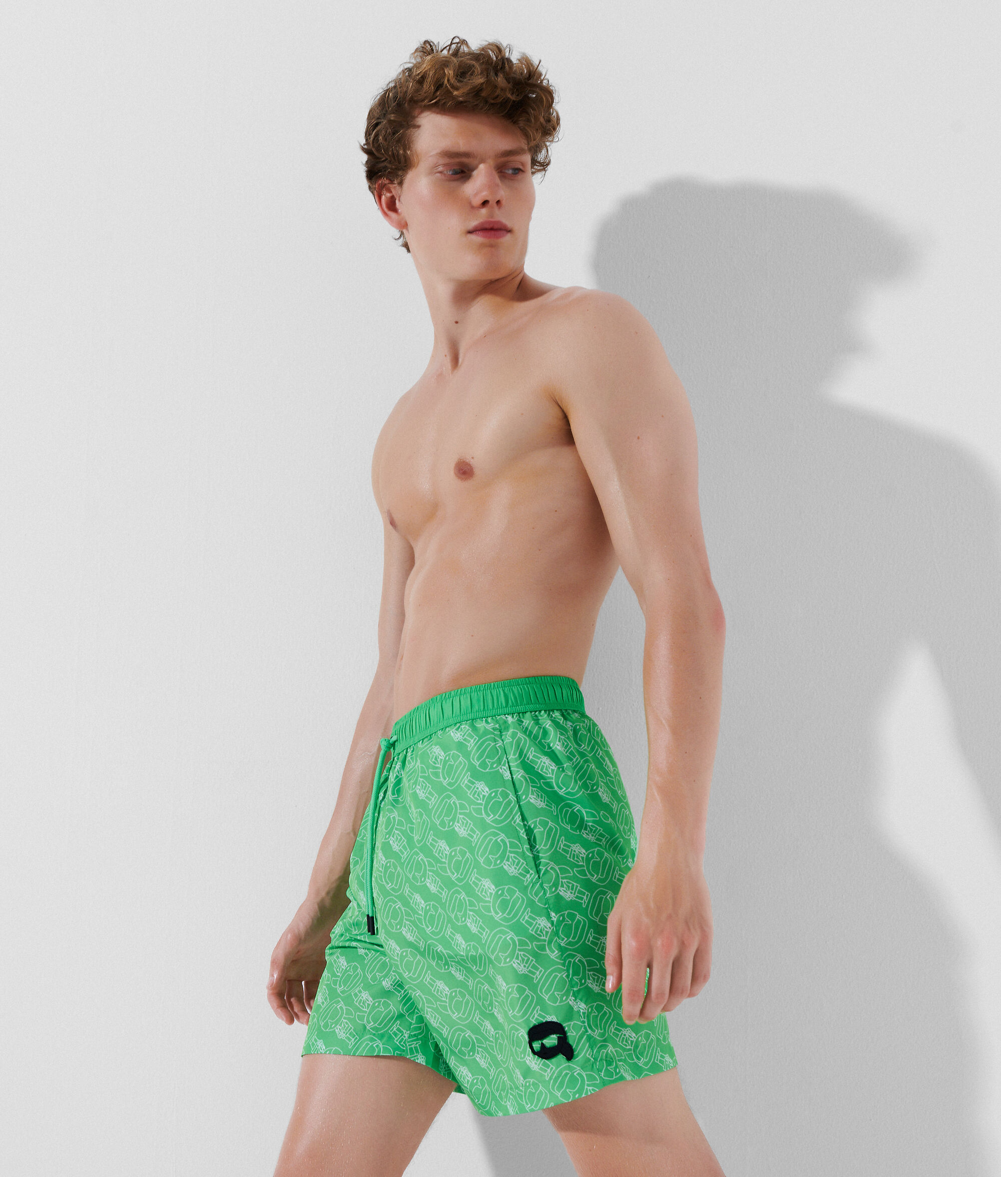 SHORT DE SURF IMPRIMÉ KARL IKONIK FAÇON ALL-OVER