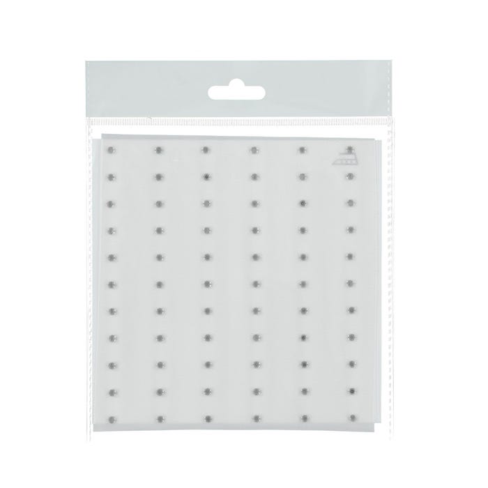 Atelier Veritas-Patch met stras 13,7 x 14,3 cm