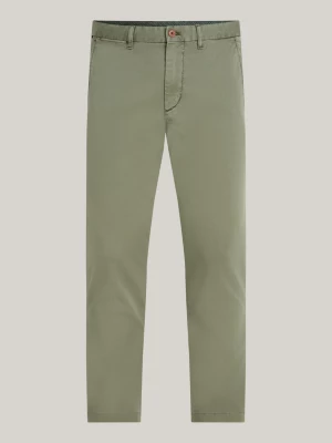 Calças chino slim fit tingidas em peça da Bleecker