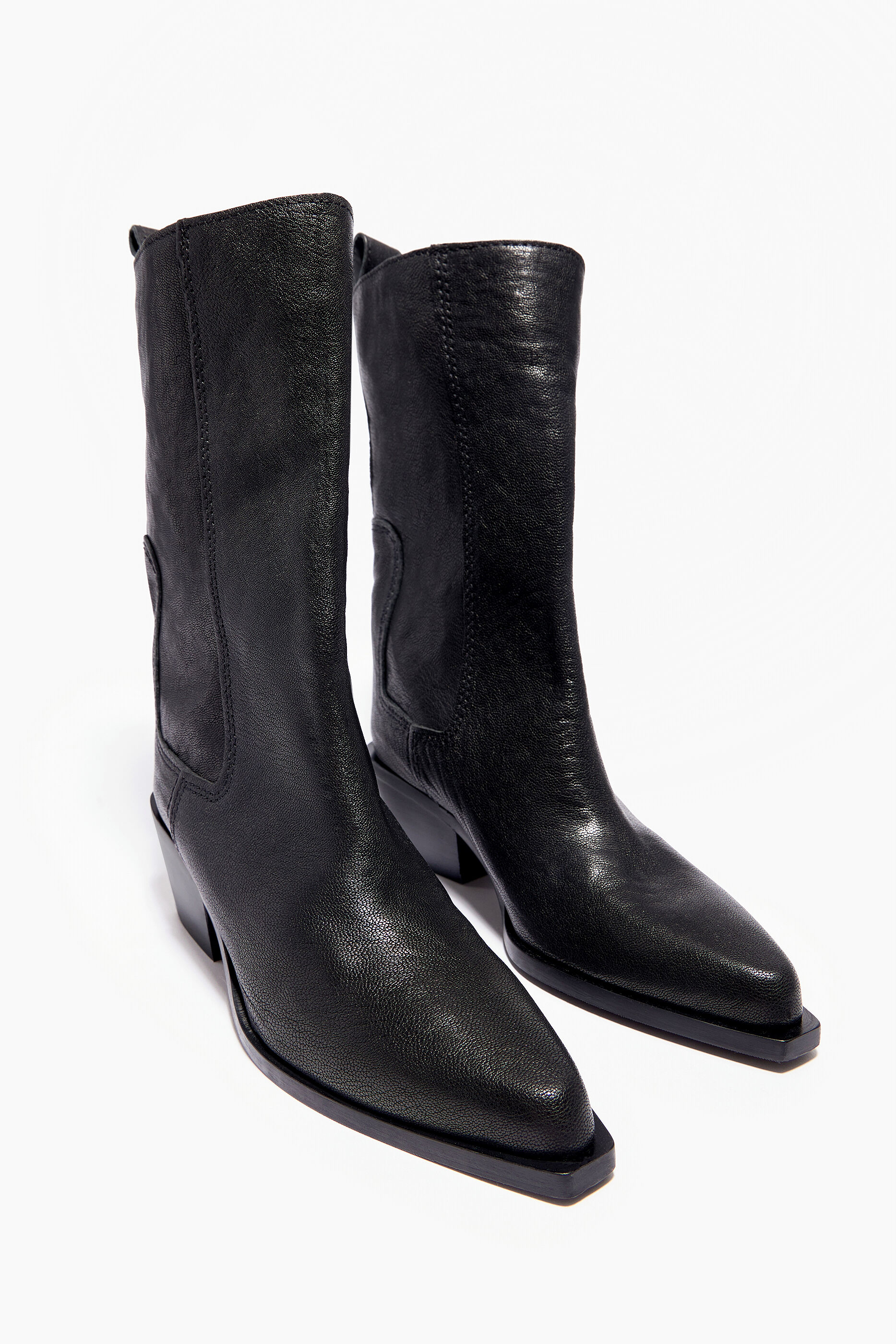 bota de cowboy de couro preto
