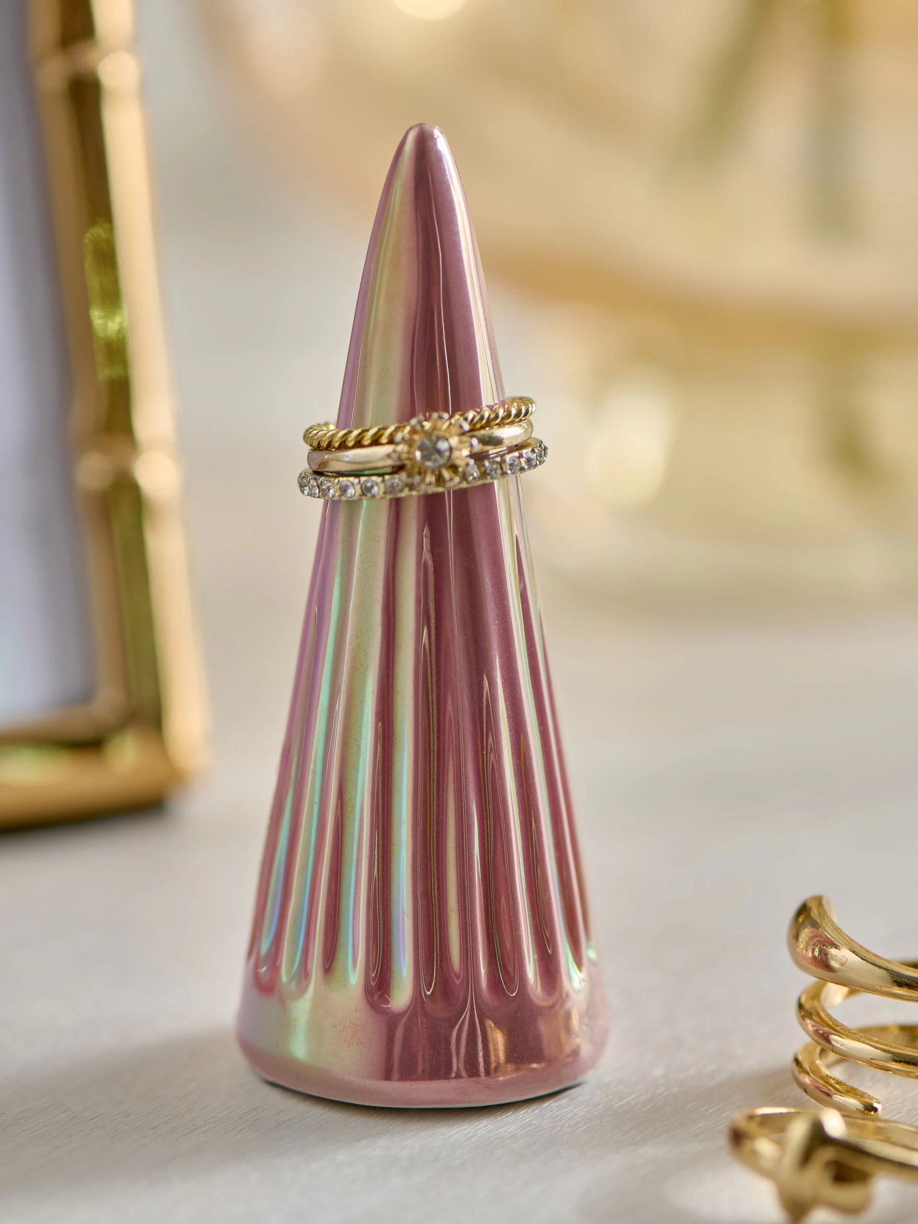 Ceramic Ring Holder