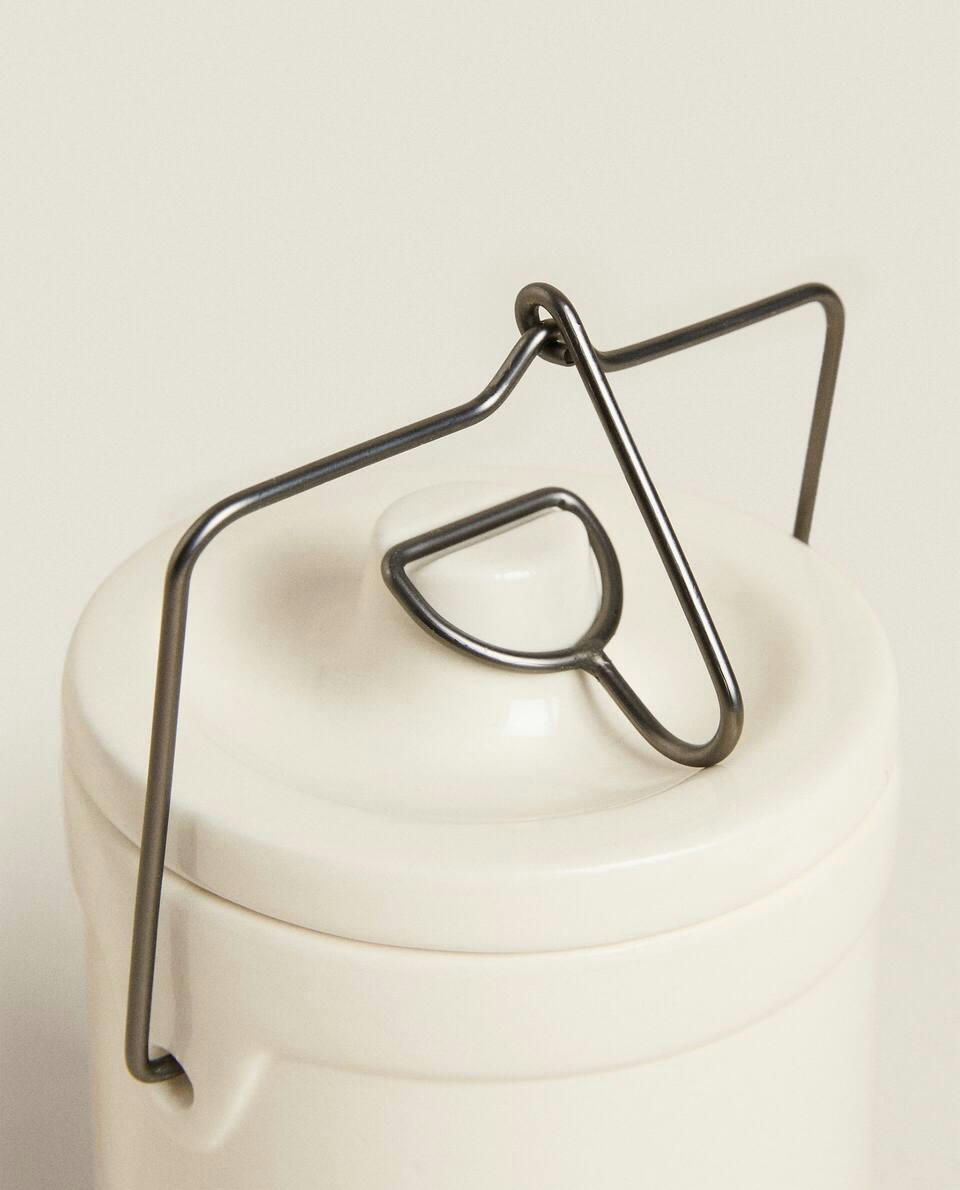 POTE CILÍNDRICO DE CERÂMICA