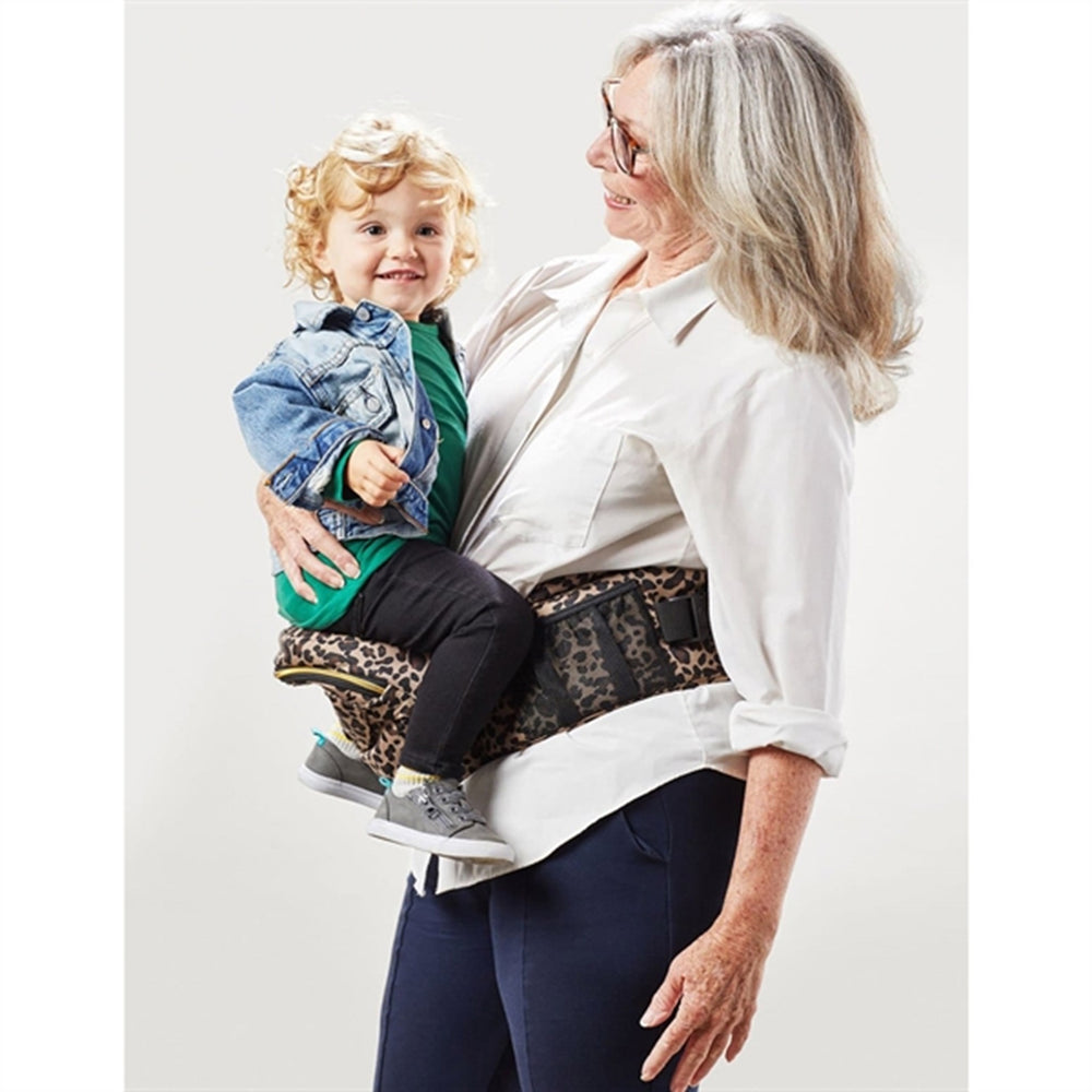 Køb Tushbaby V2 Hip Carrier Leopard