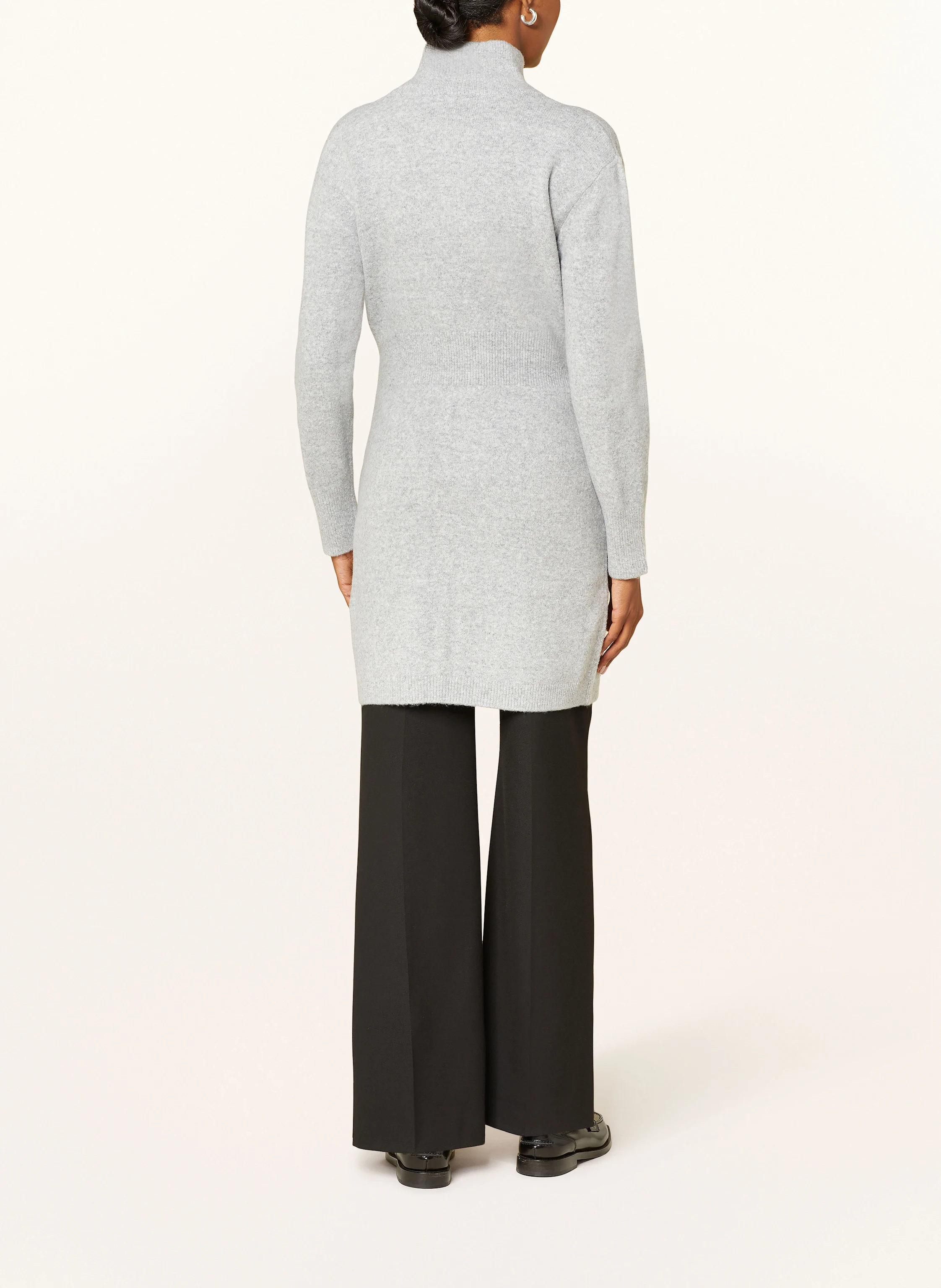 monari Strickmantel