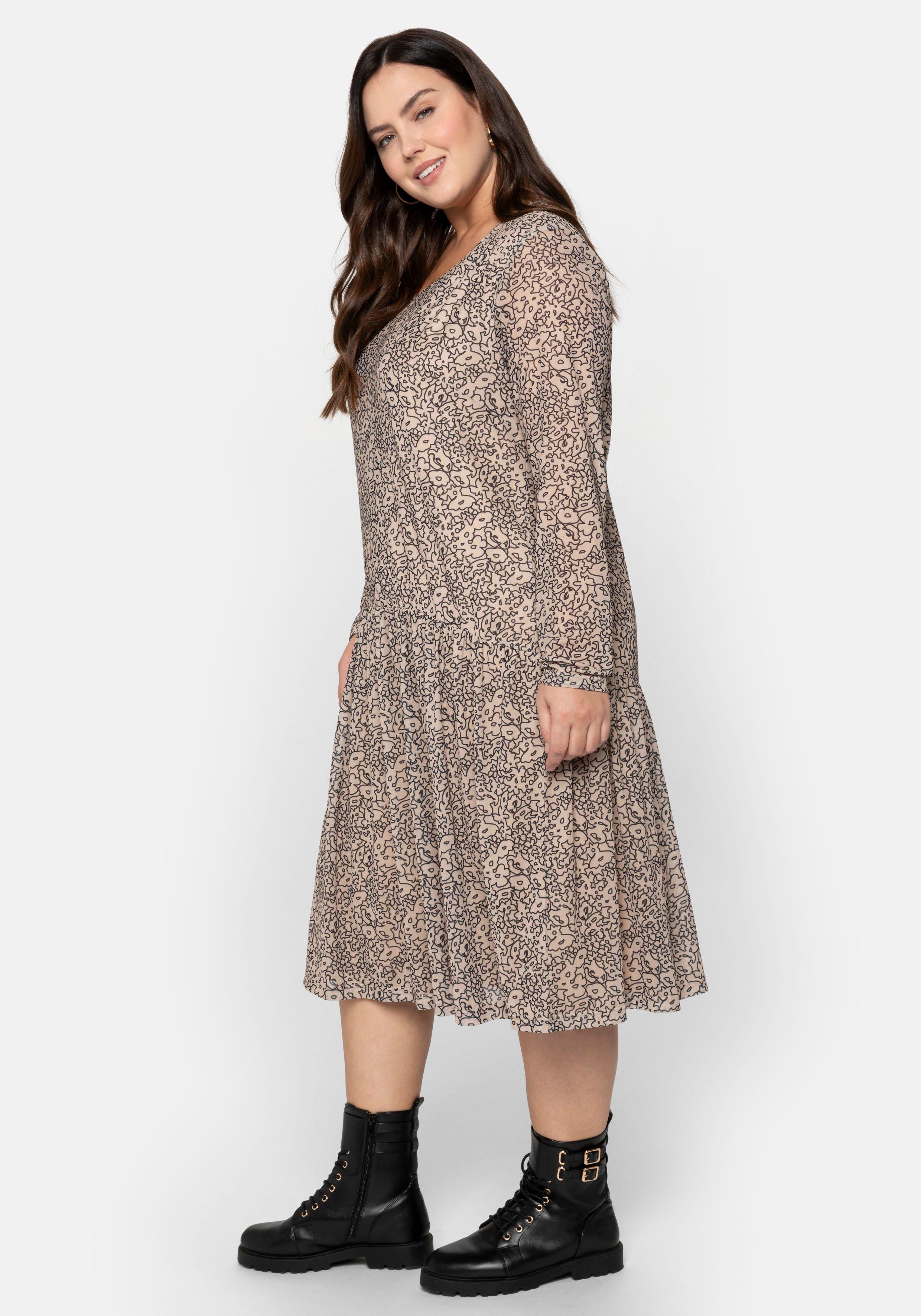 Meshkleid mit V-Ausschnitt und tiefer Taille