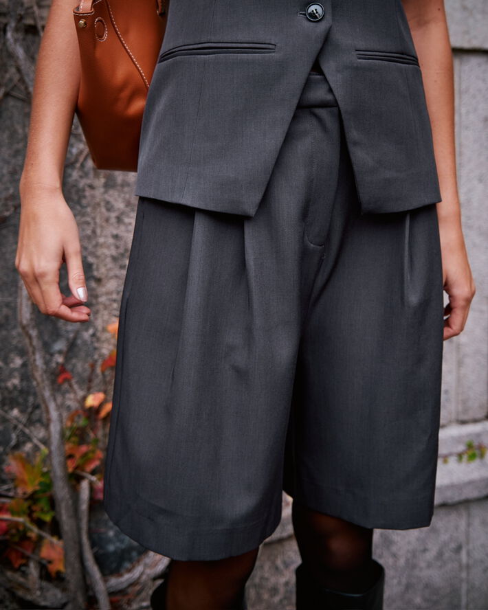 Neo Noir Nika Structure Shorts Dark grey