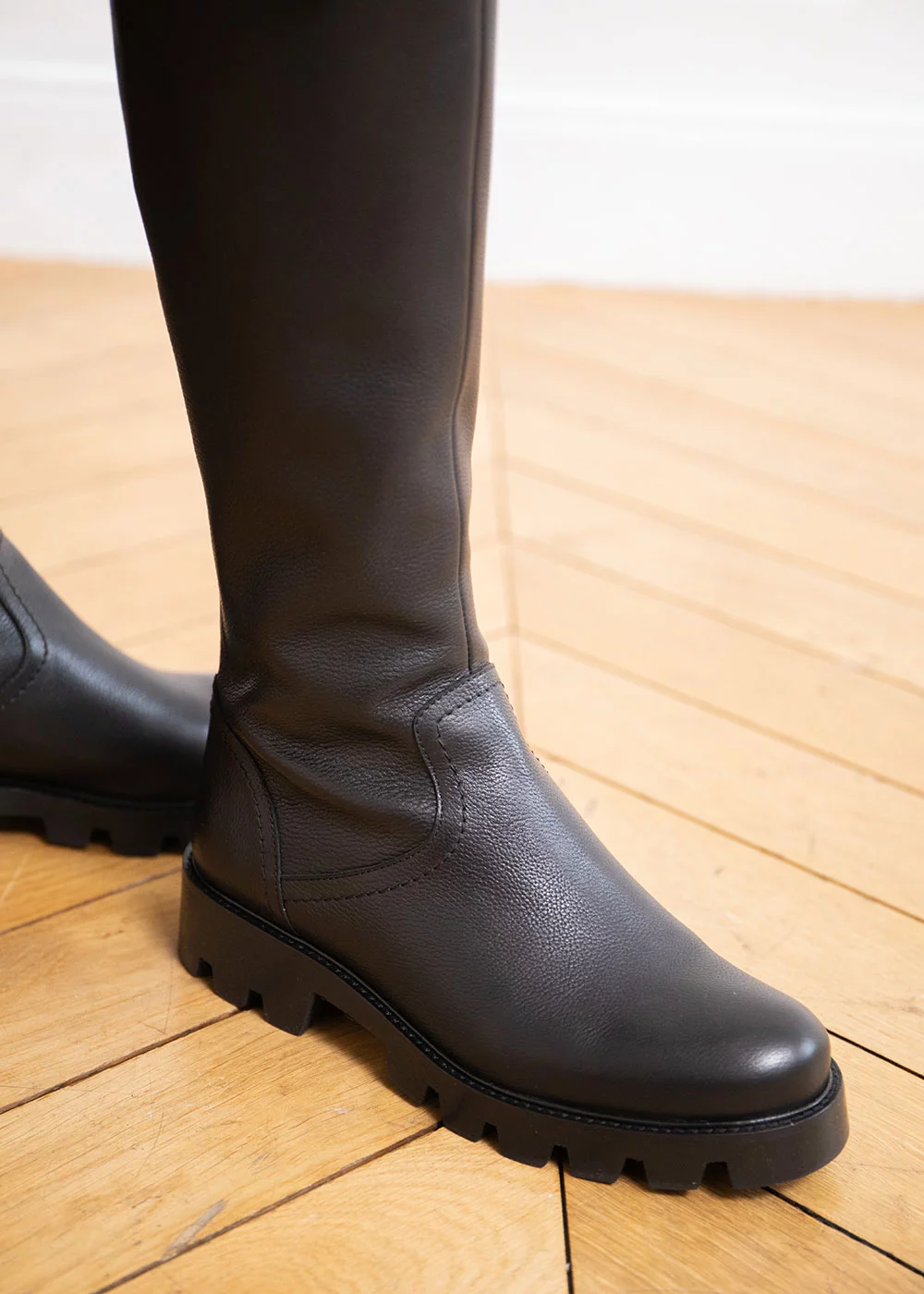 BOTTE EUPHEMIA CUIR CUIR GRAINE NOIR