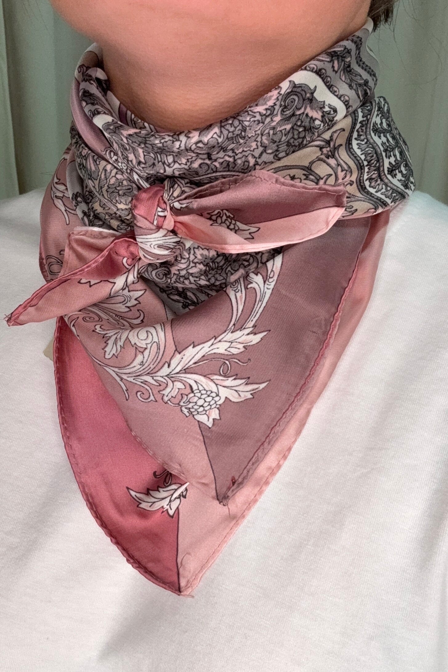 A-bee Berit Scarf
