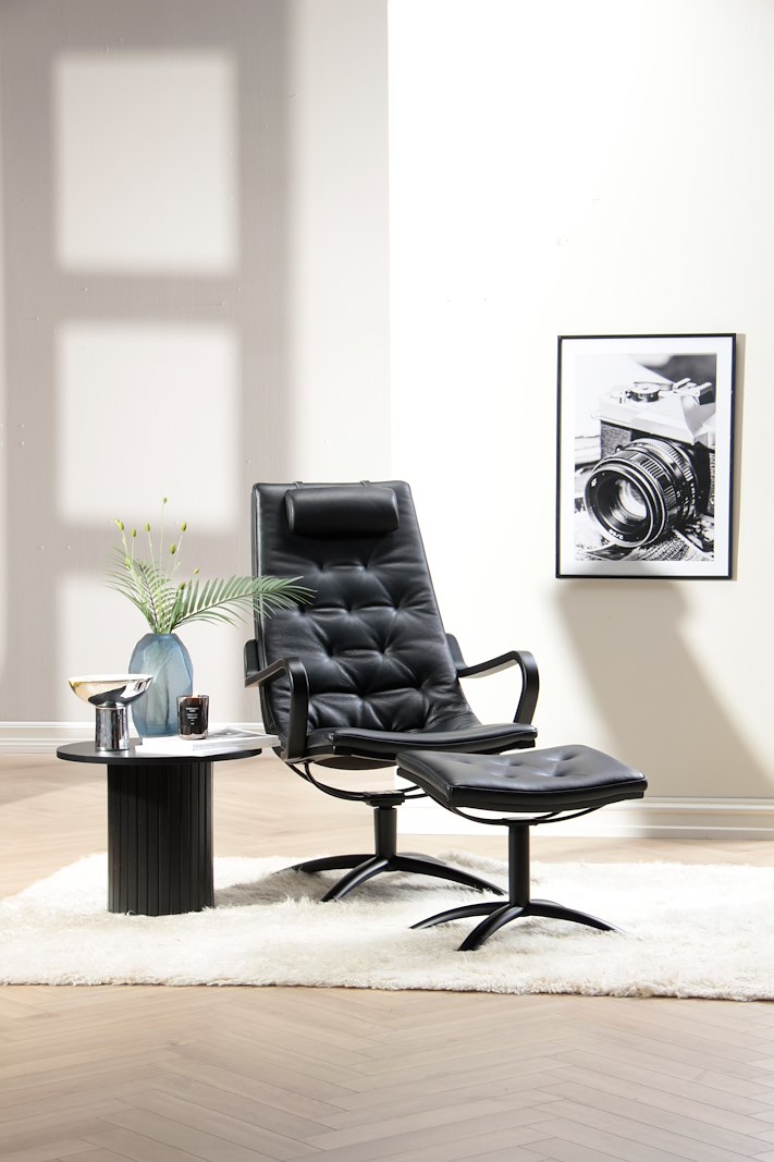 Life krakk I hud Zero 2534-89 Black, Standard svingfot sort alu. Sortbeiset eik