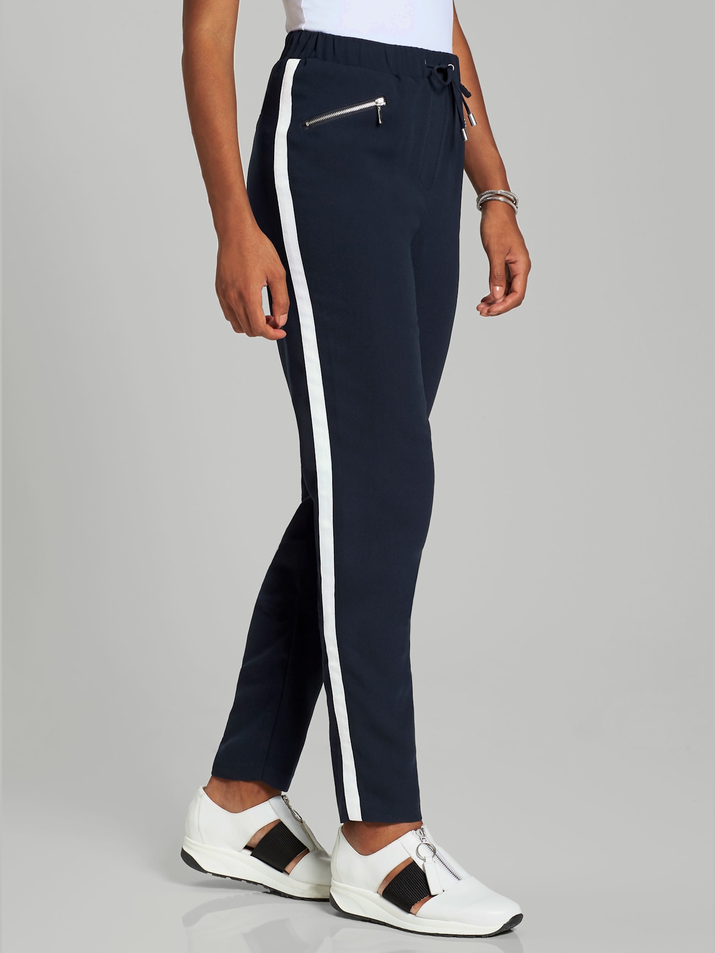 Pantalon extensible coulisse pour régler la largeur