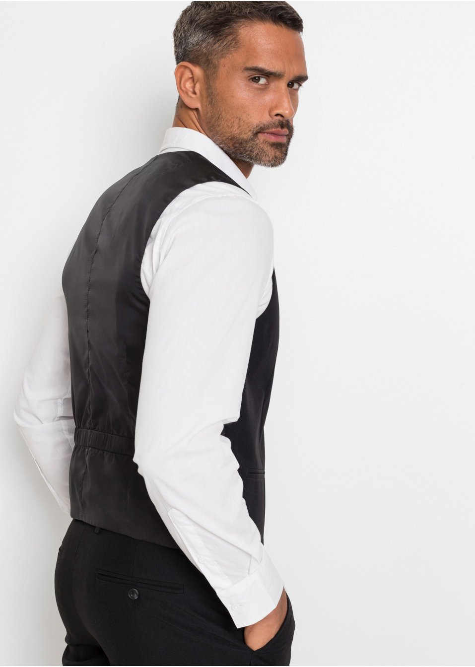 Costume 4 pièces : veste de costume, gilet sans manches, 2 pantalons