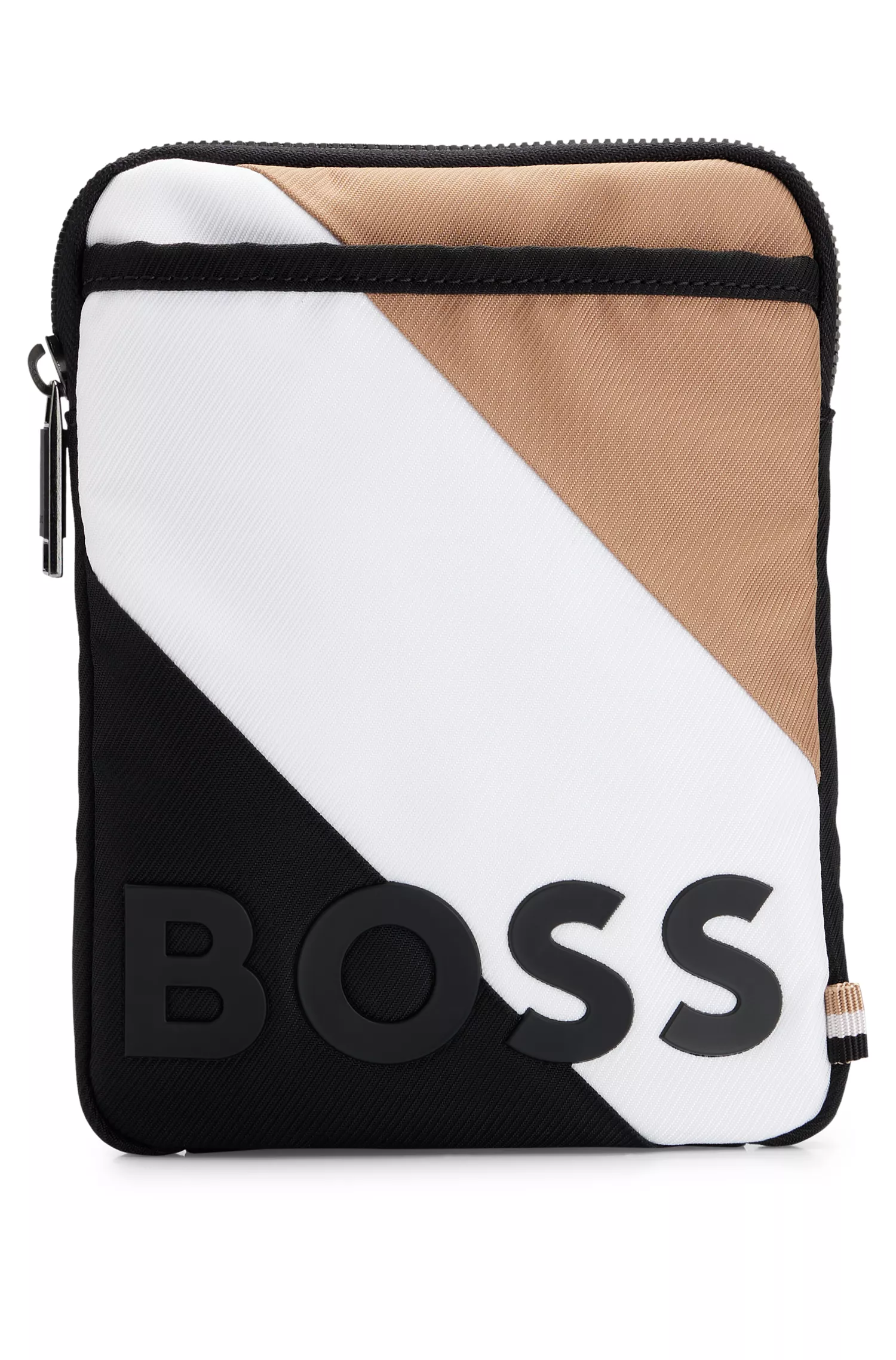 Bolsa BOSS preta para pescoço com logotipo e faixa característica.