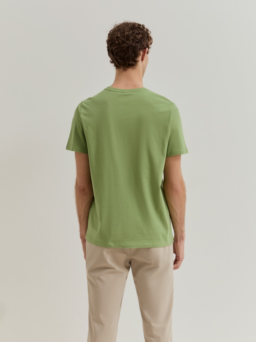 T-shirt básica em algodão