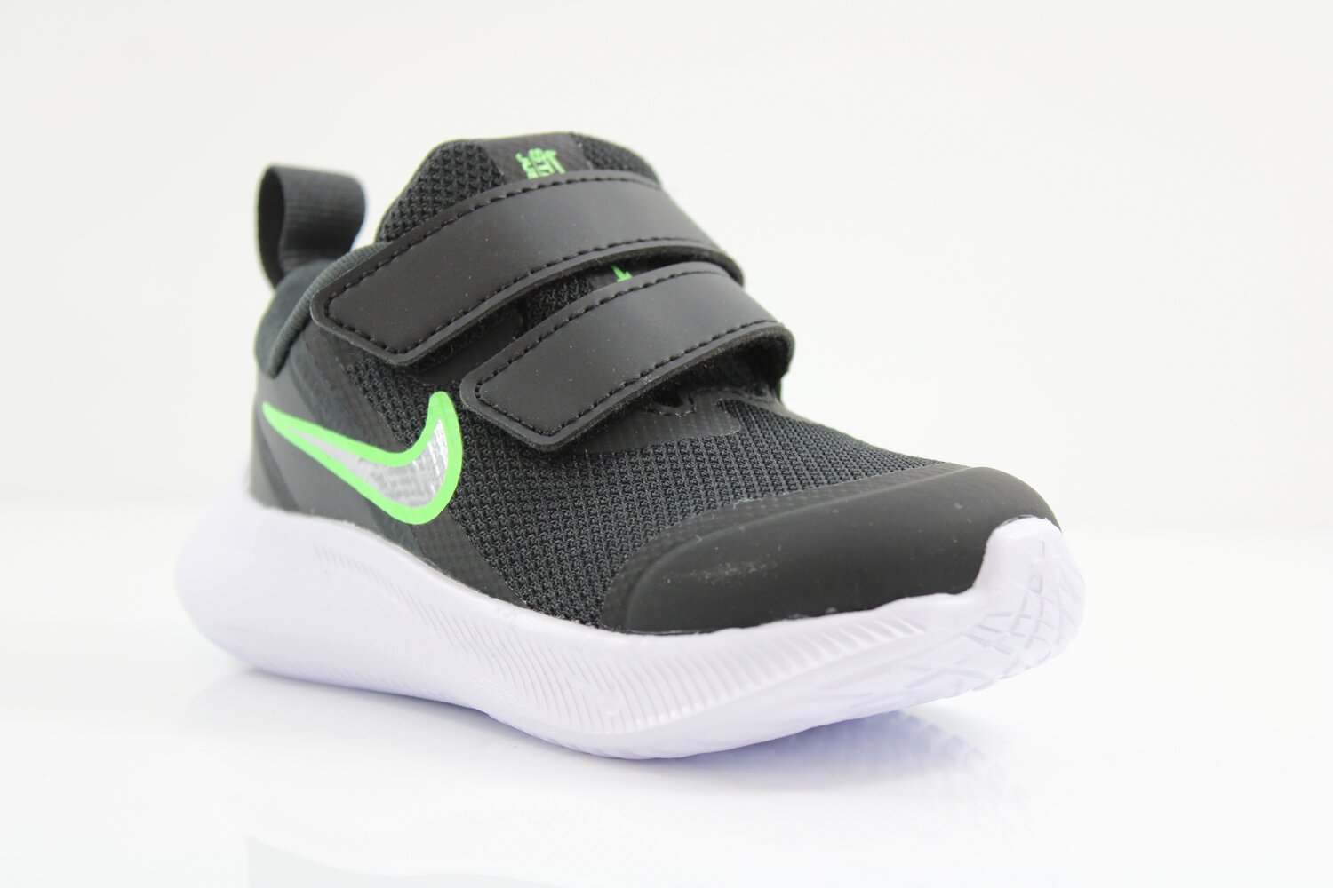 Nike Sneaker