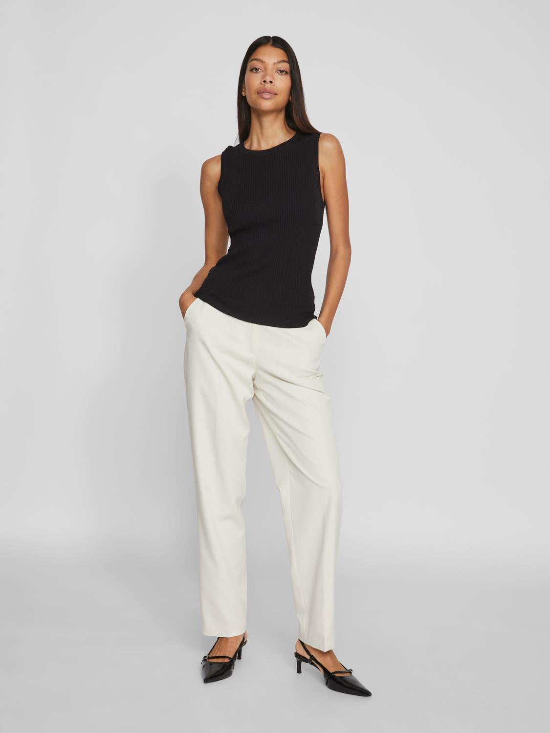 Vila  Viisla ribstrikket top - sort