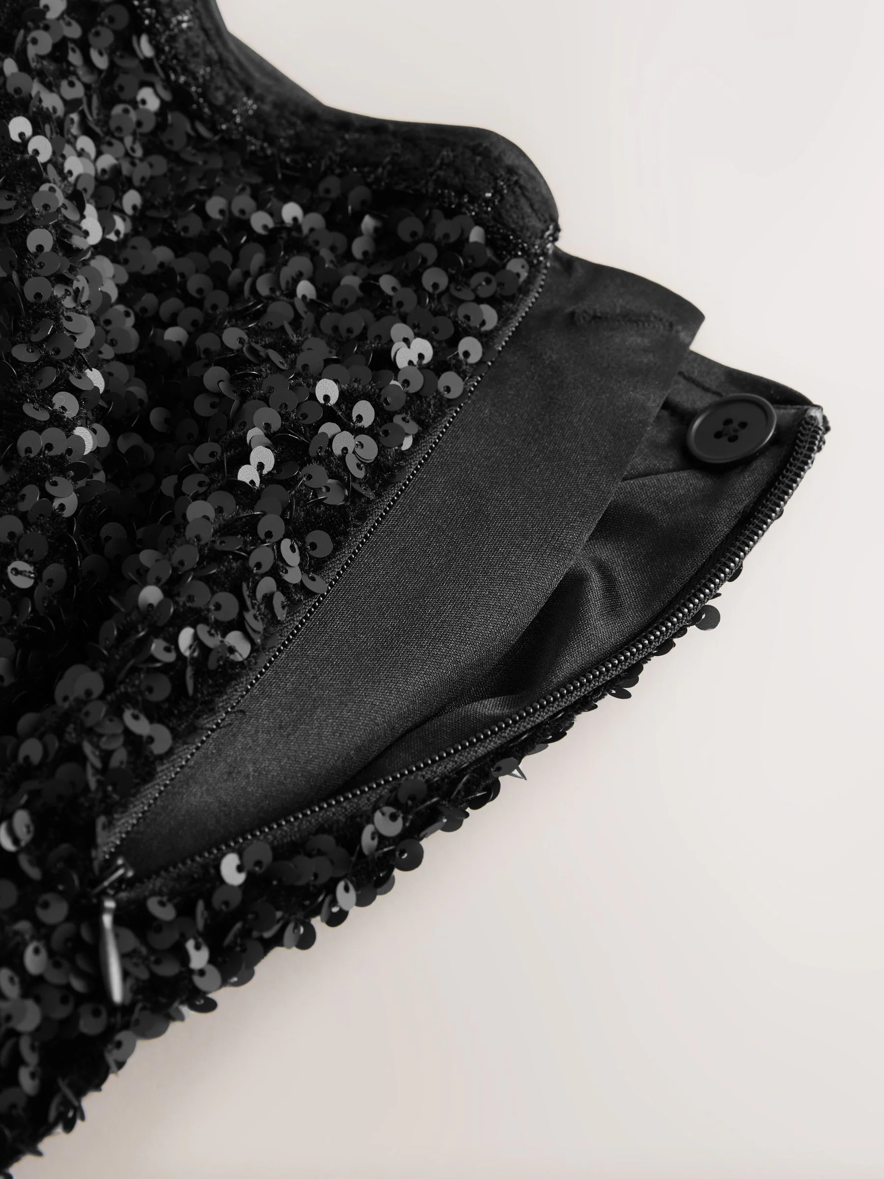 Zwart - Velvet Sequin Embellished Shorts