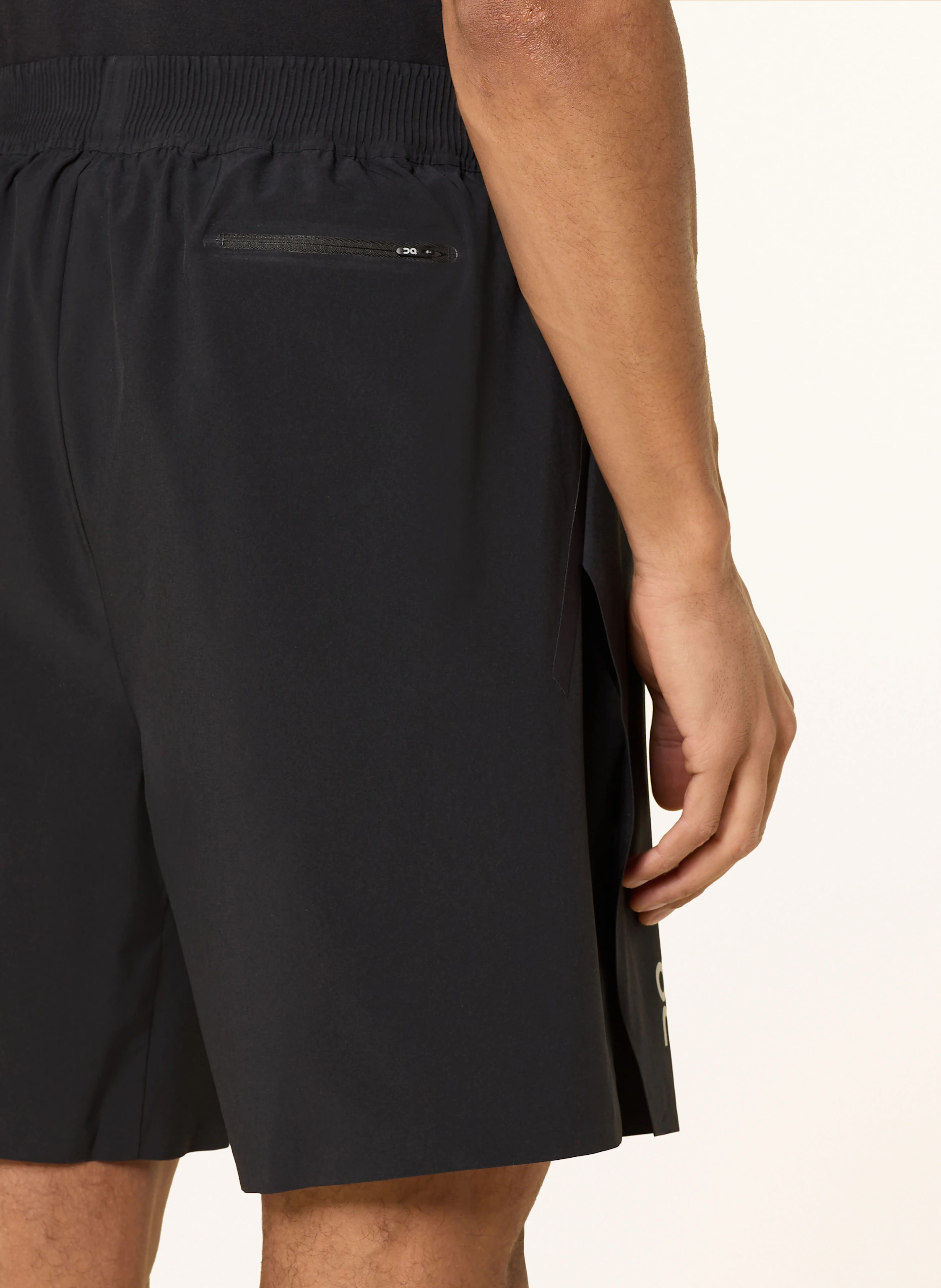 On 2-in-1-Trainingsshorts TRAIN SHORTS
