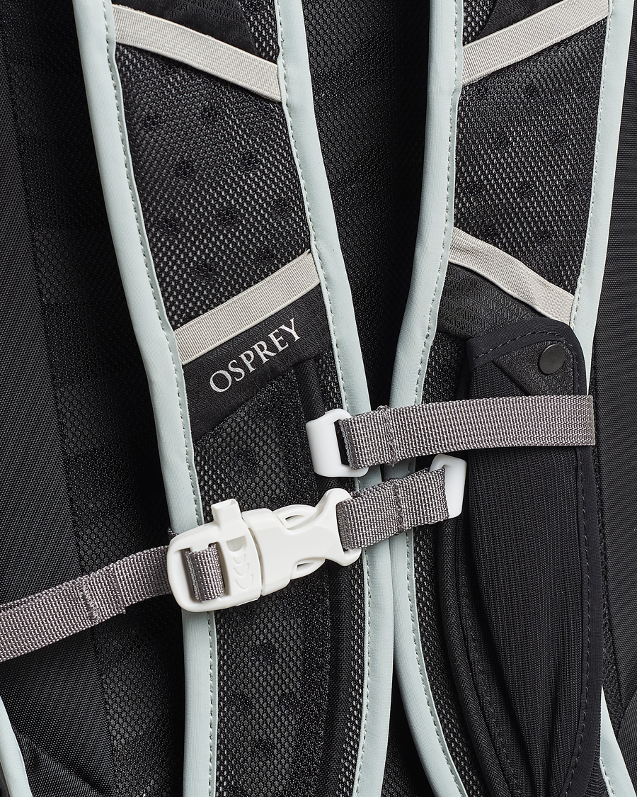 Osprey Talon Earth 22 Backpack Glacier Grey