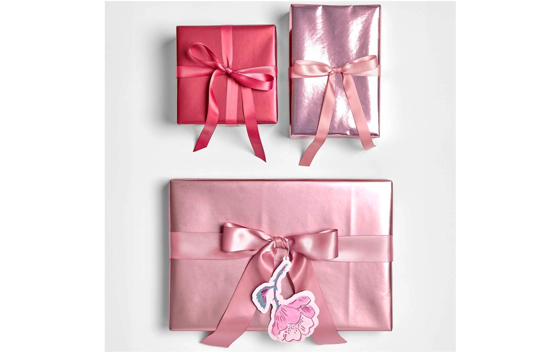 Geschenkpapier Metallic 70 cm, 1 Stück, Rot mattIdeales Geschenkpapier für jeden Anlass mit Metalliceffekt