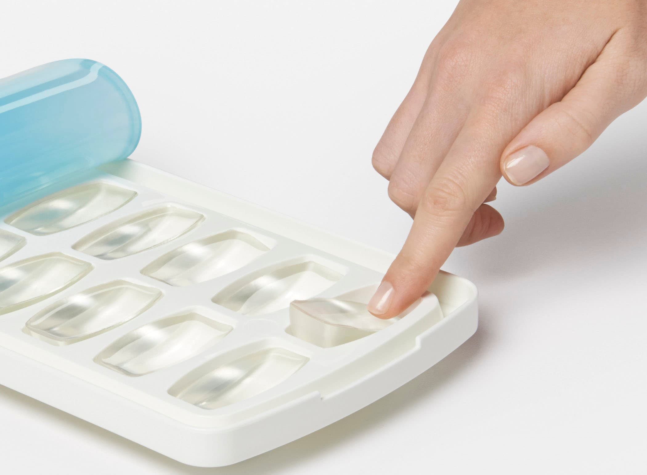 OXO Good Grips Eiswürfelform auslaufsicher, mit Deckel, Silikon