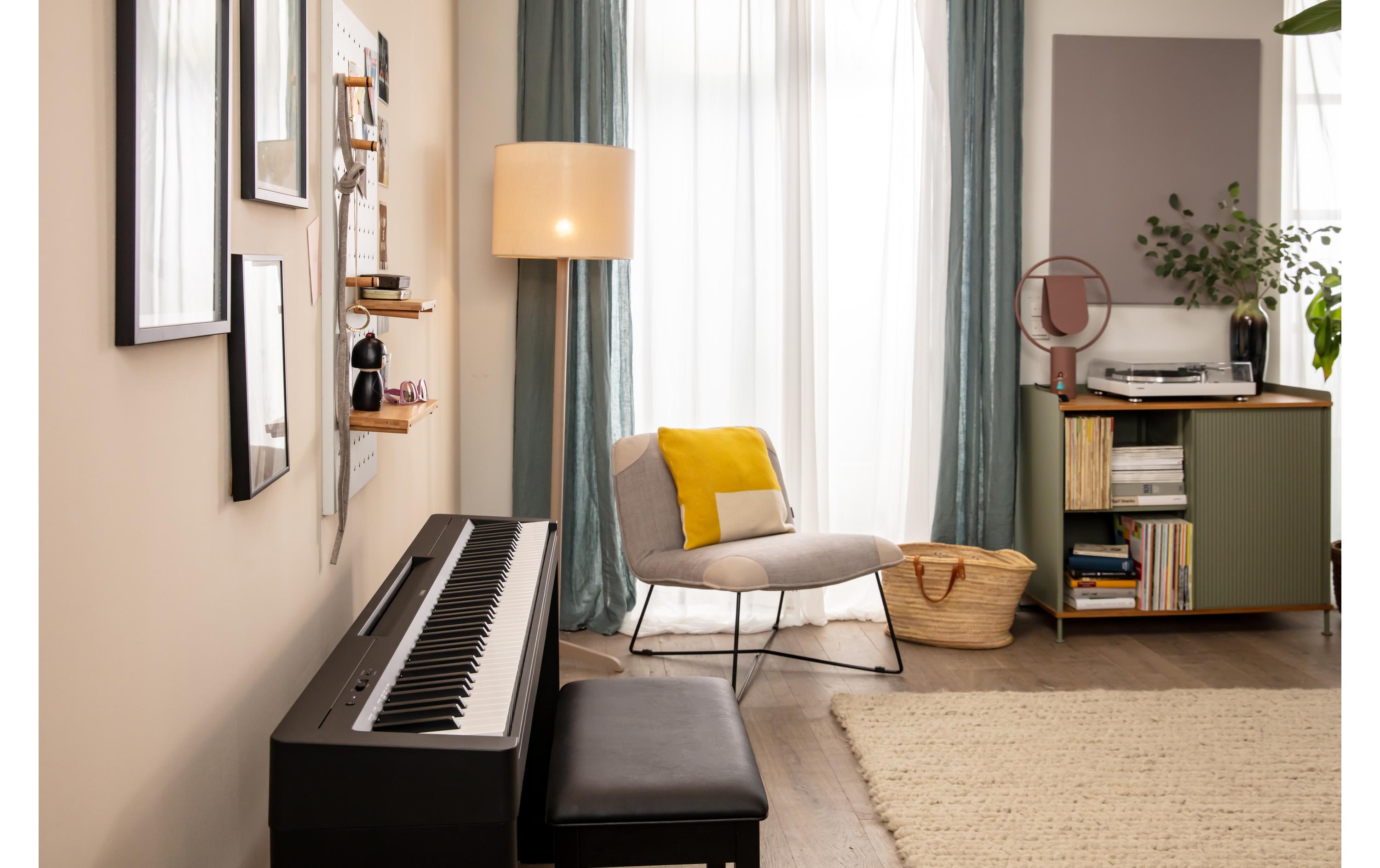 E-Piano P-145BT<br>Portables Piano mit 88 Tasten und Bluetooth