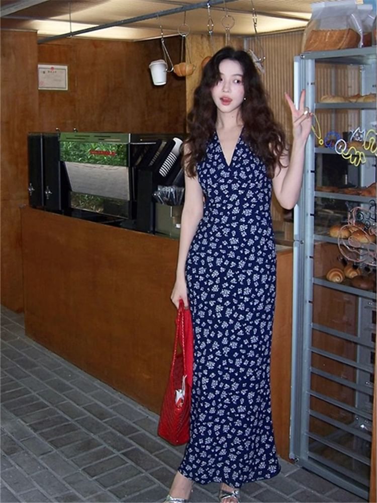 closetaine - Halter V-hals maxi-jurk met bloemenprint