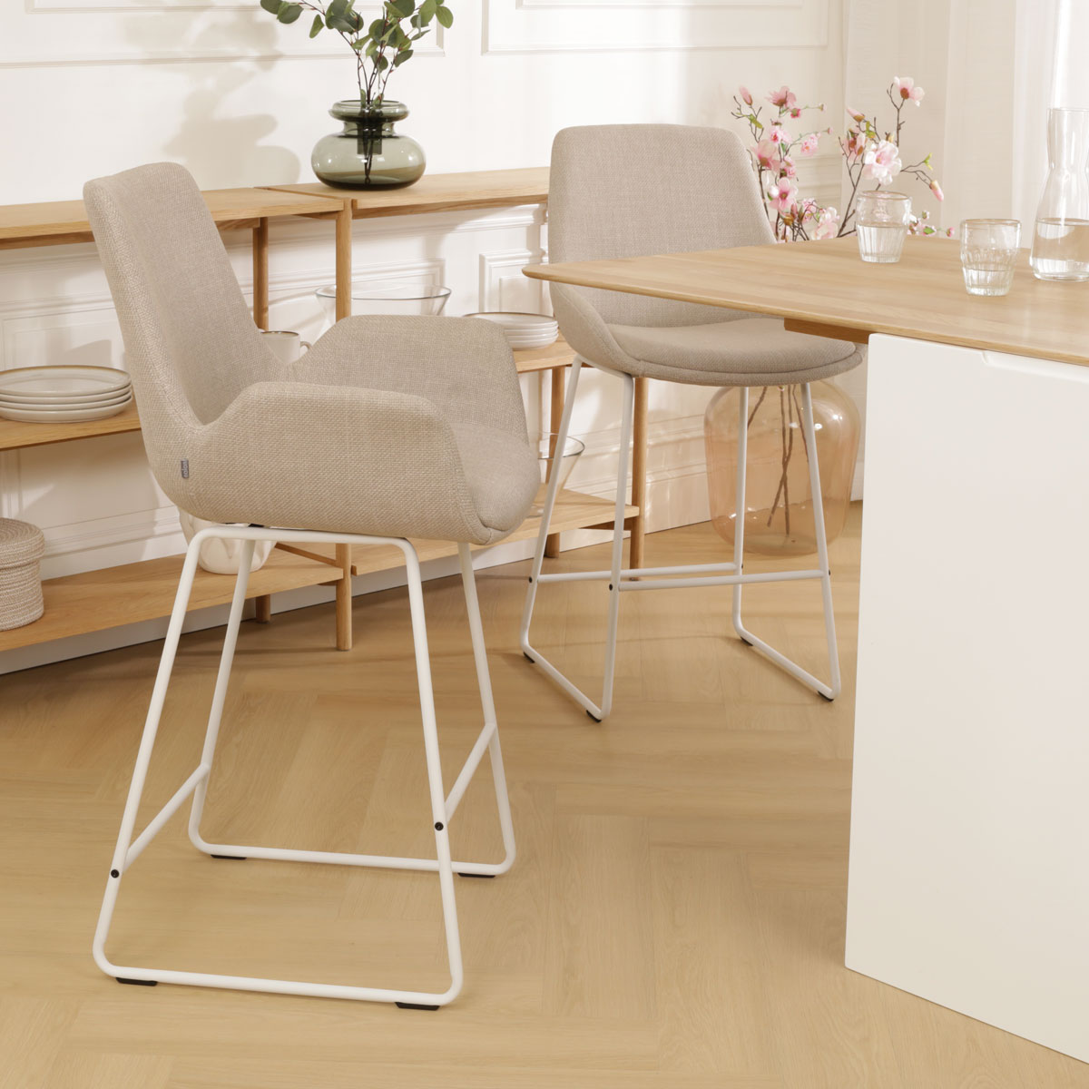 Barkruk Nino-Eef beige - wit onderstel - 65 cm
