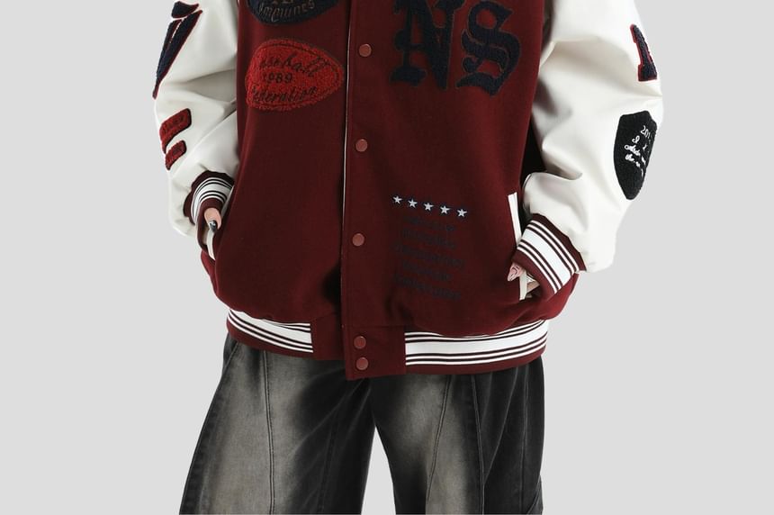 Banash - Matching baseballjack met geborduurde letters en knoopjes