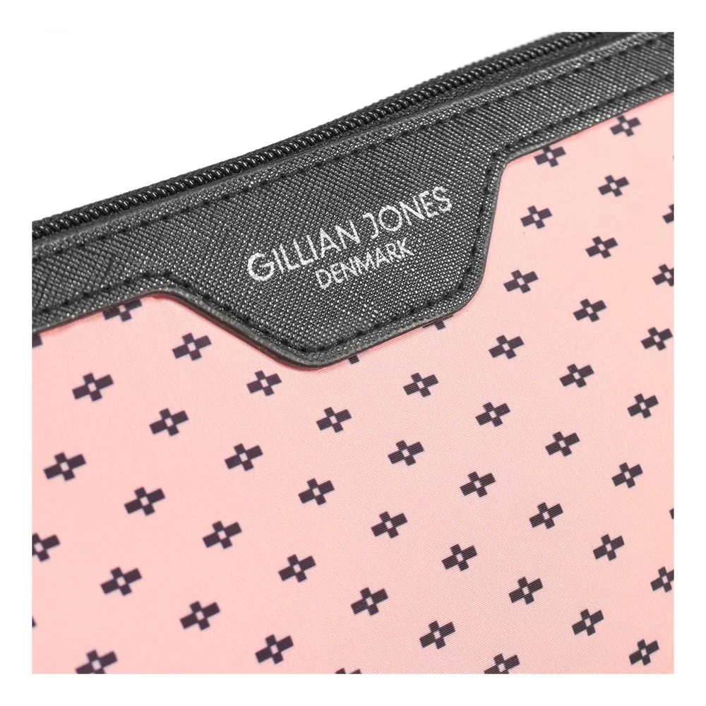 Gillian Jones Toilettaske i 100% genanvendt plastik rose m. sort print - 1 stk