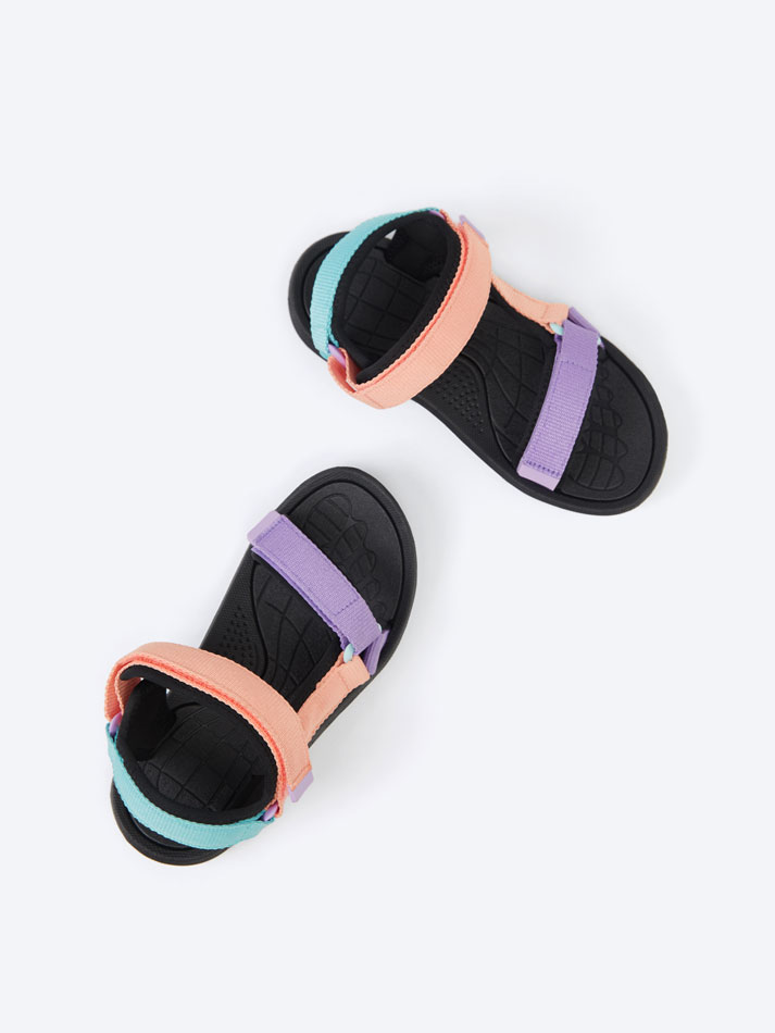 Conjunto de 2 sandálias esportivas - Sortidas
