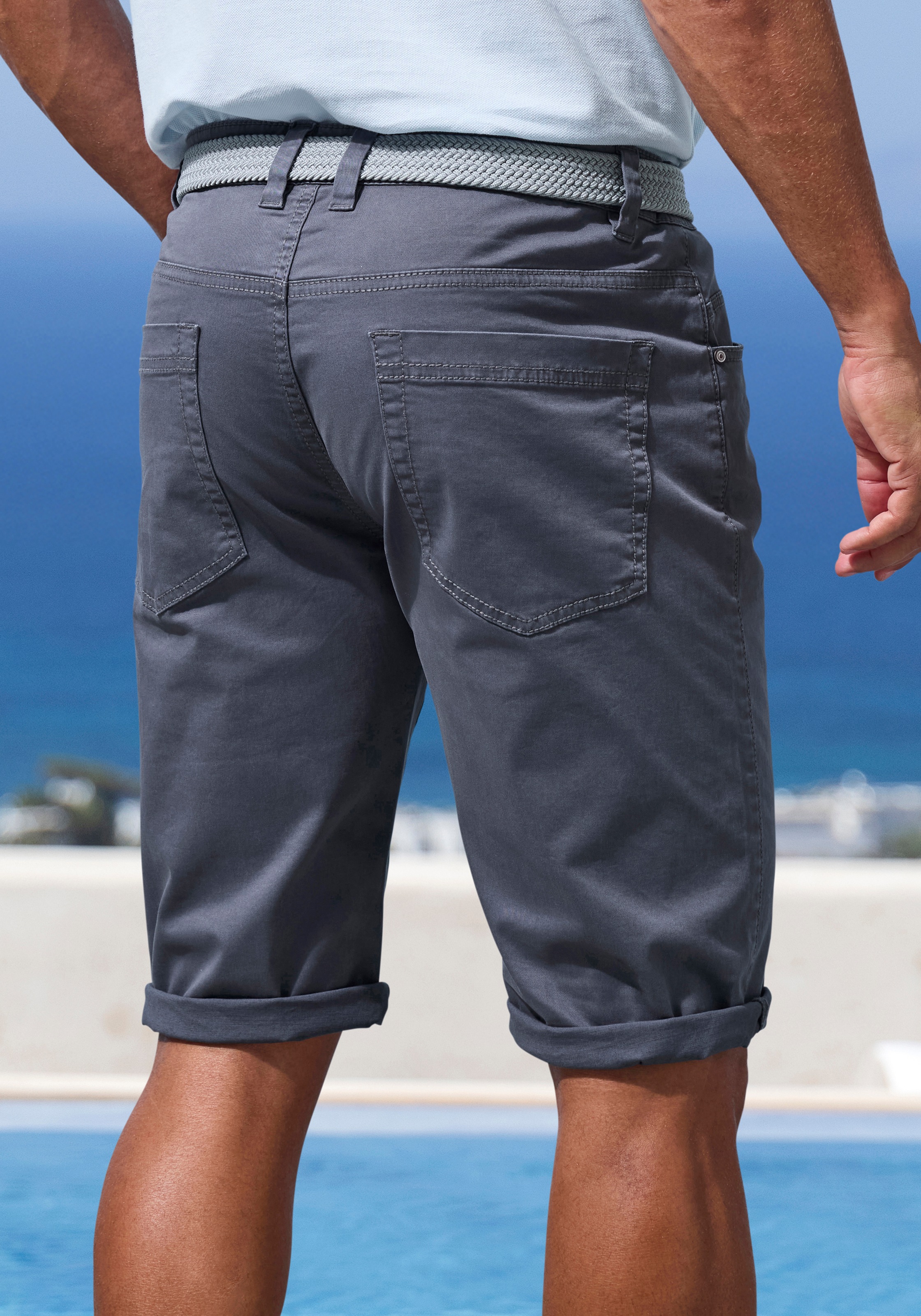 John Devin Bermudas »aus elastischer Baumwollmischung«  mit grossem Druck auf dem Bein, 3/4 Shorts