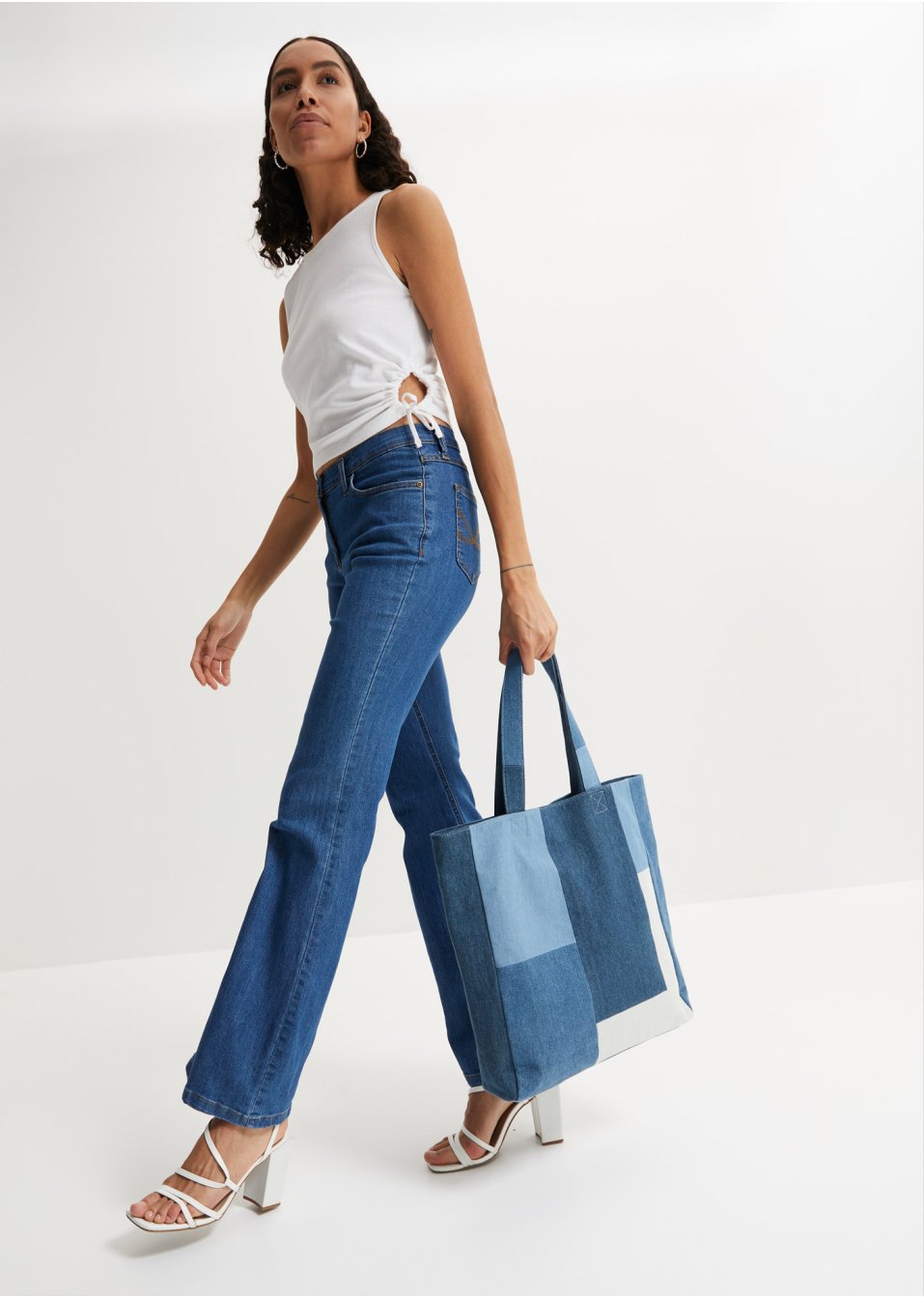 Jean Bootcut taille moyenne, extensible