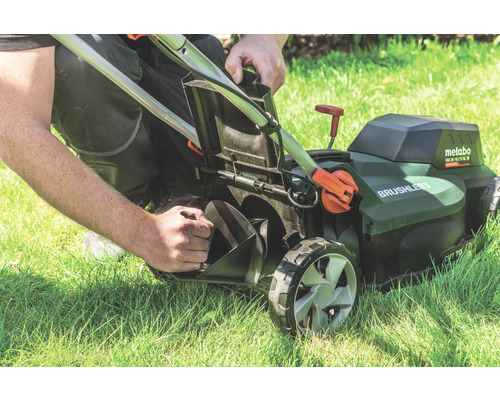 METABO RM36 18LTX BL36 2x18V Accu Grasmaaier, inclusief 2 accu's en lader