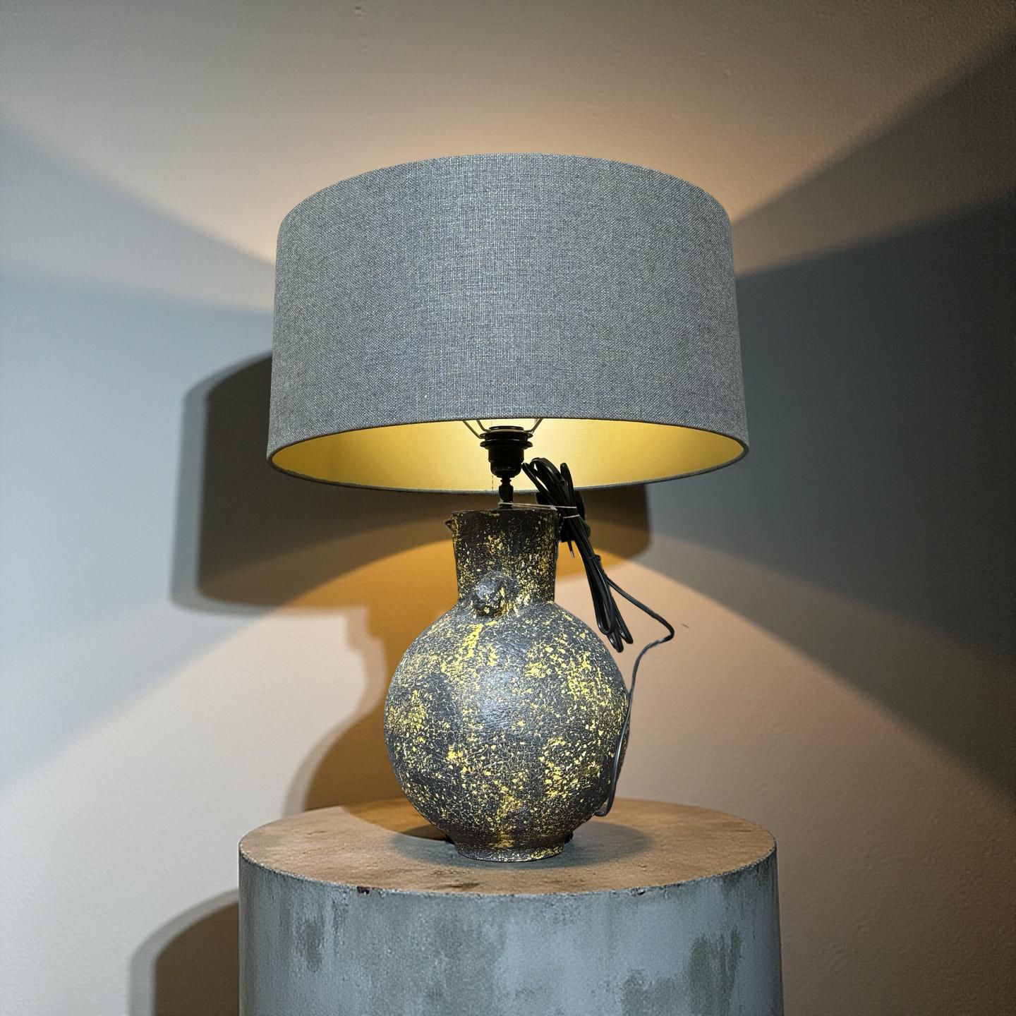 Papier-mache lampvoet uniek