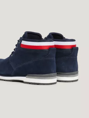 Botas de tornozelo de camurça com cadarço