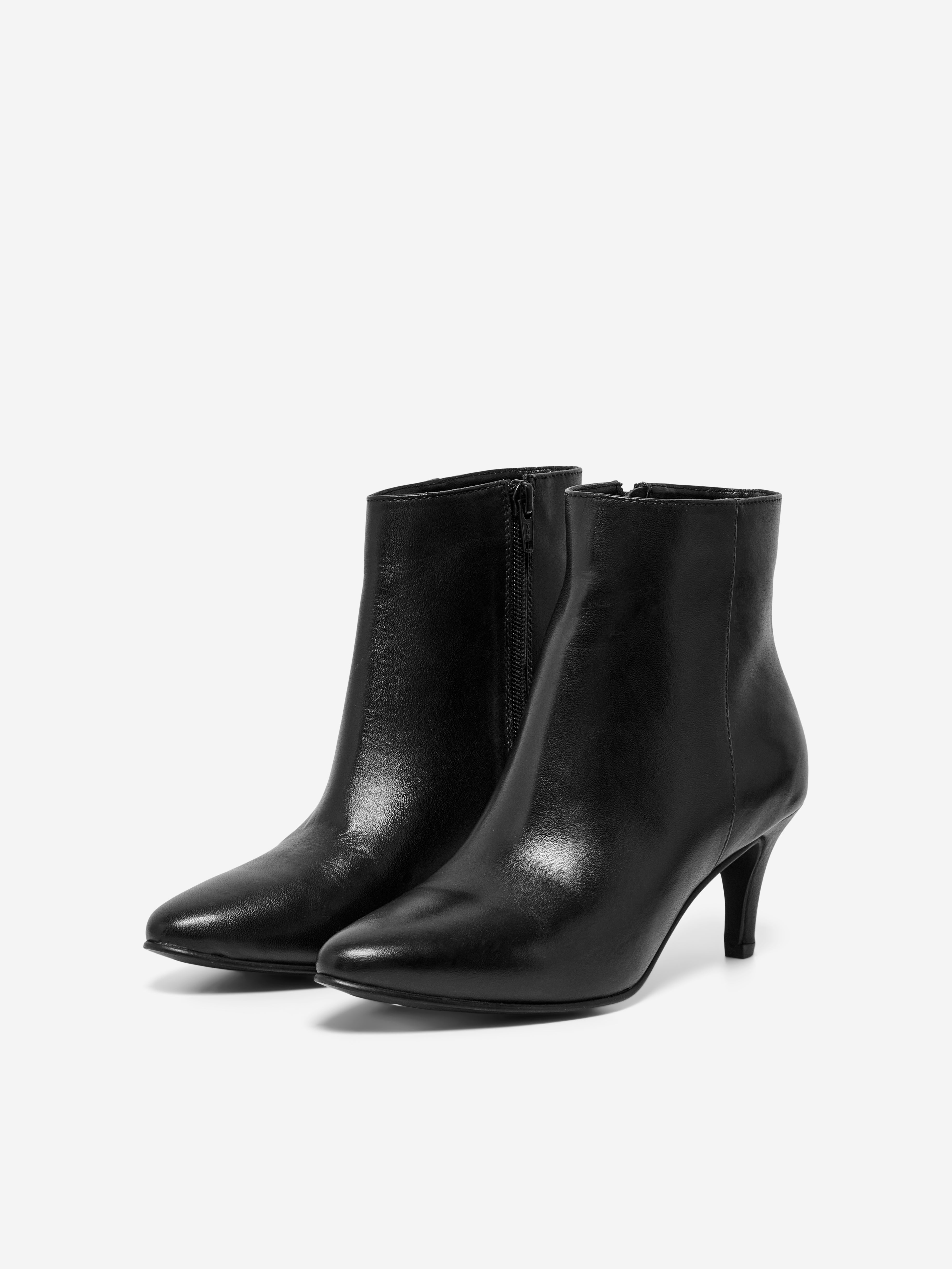 ONLNANNA-1 Stiefel Black