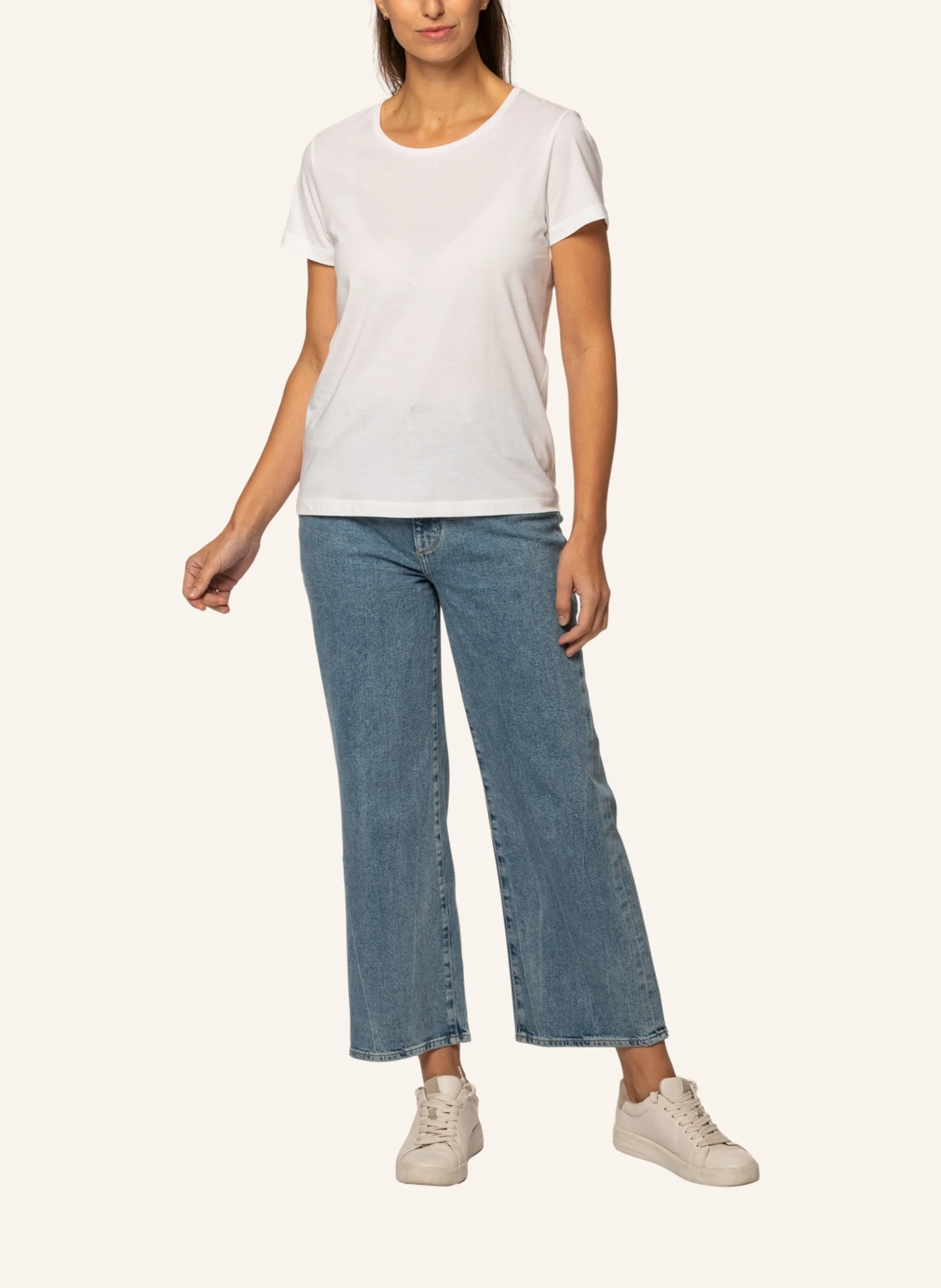 TRUSTED HANDWORK Round Neck 1/2-Sleeve T-Shirt