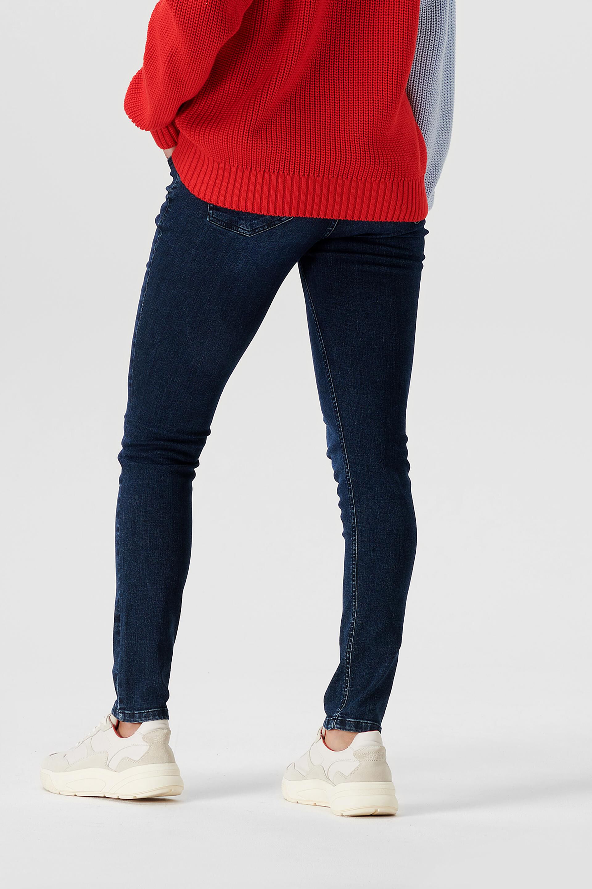 Jean de coupe Skinny Fit recouvrant le ventre