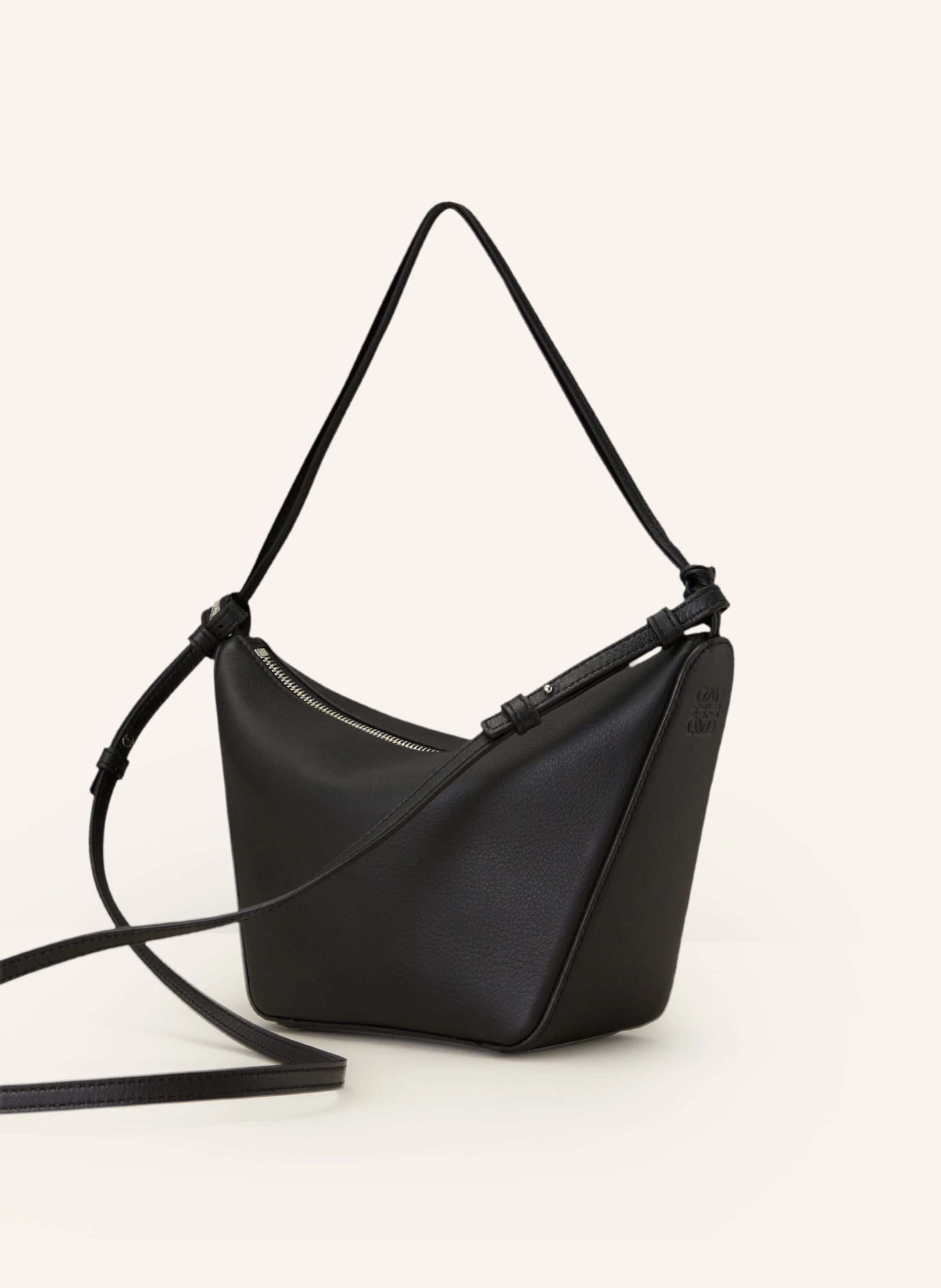 LOEWE Umhängetasche HAMMOCK MINI