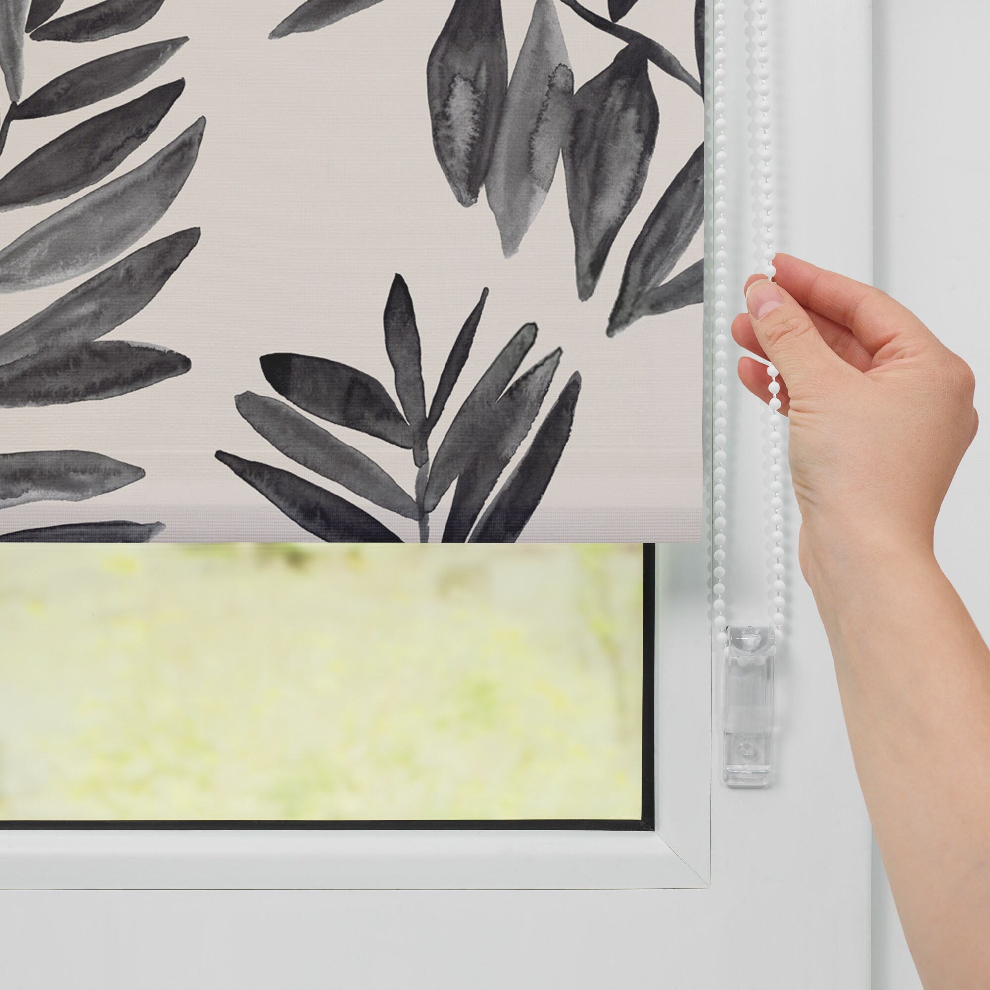 Lichtblick Rollo Klemmfix, ohne Bohren, blickdicht, Black Watercolor Branches - Schwarz