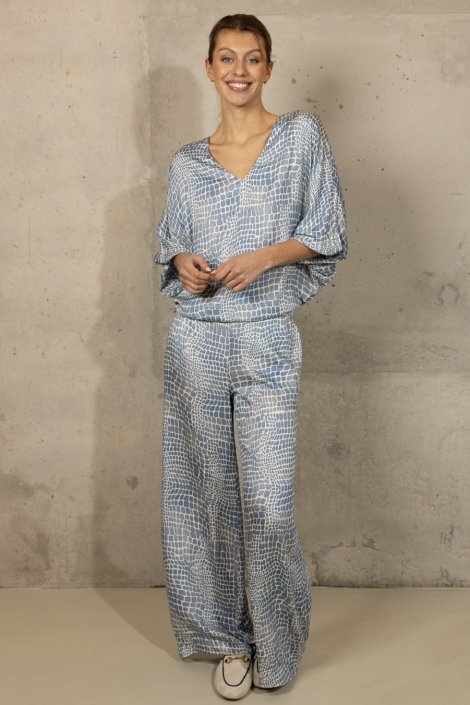 Kimara blauwe dames blouse