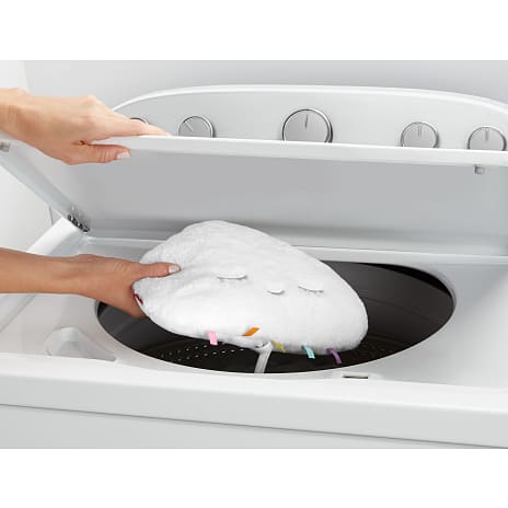 Fisher-Price® Twinkle & Cuddle Cloud Soother