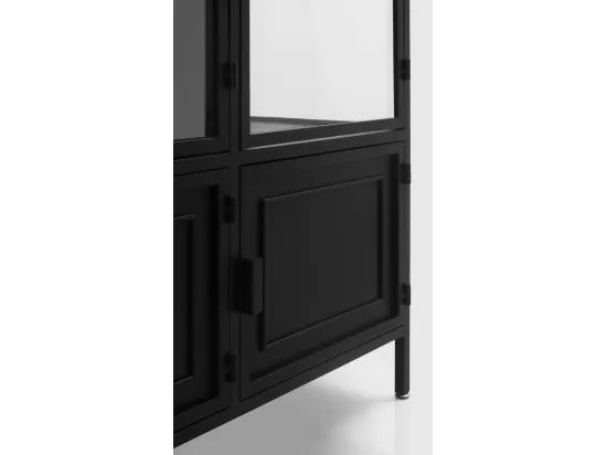 Vitrine avec portes et côtés en verre et structure en métal noir