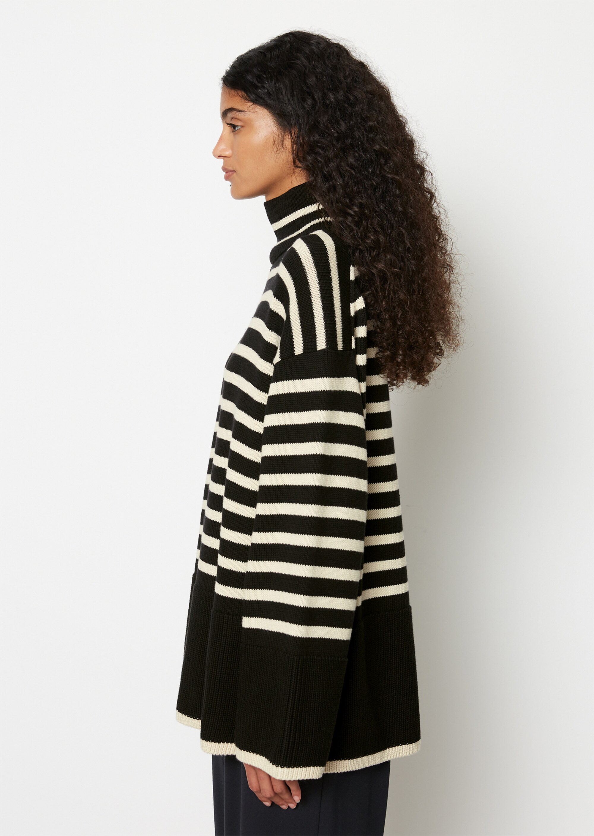 Oversize Strickpullovermit Streifen-Dessin