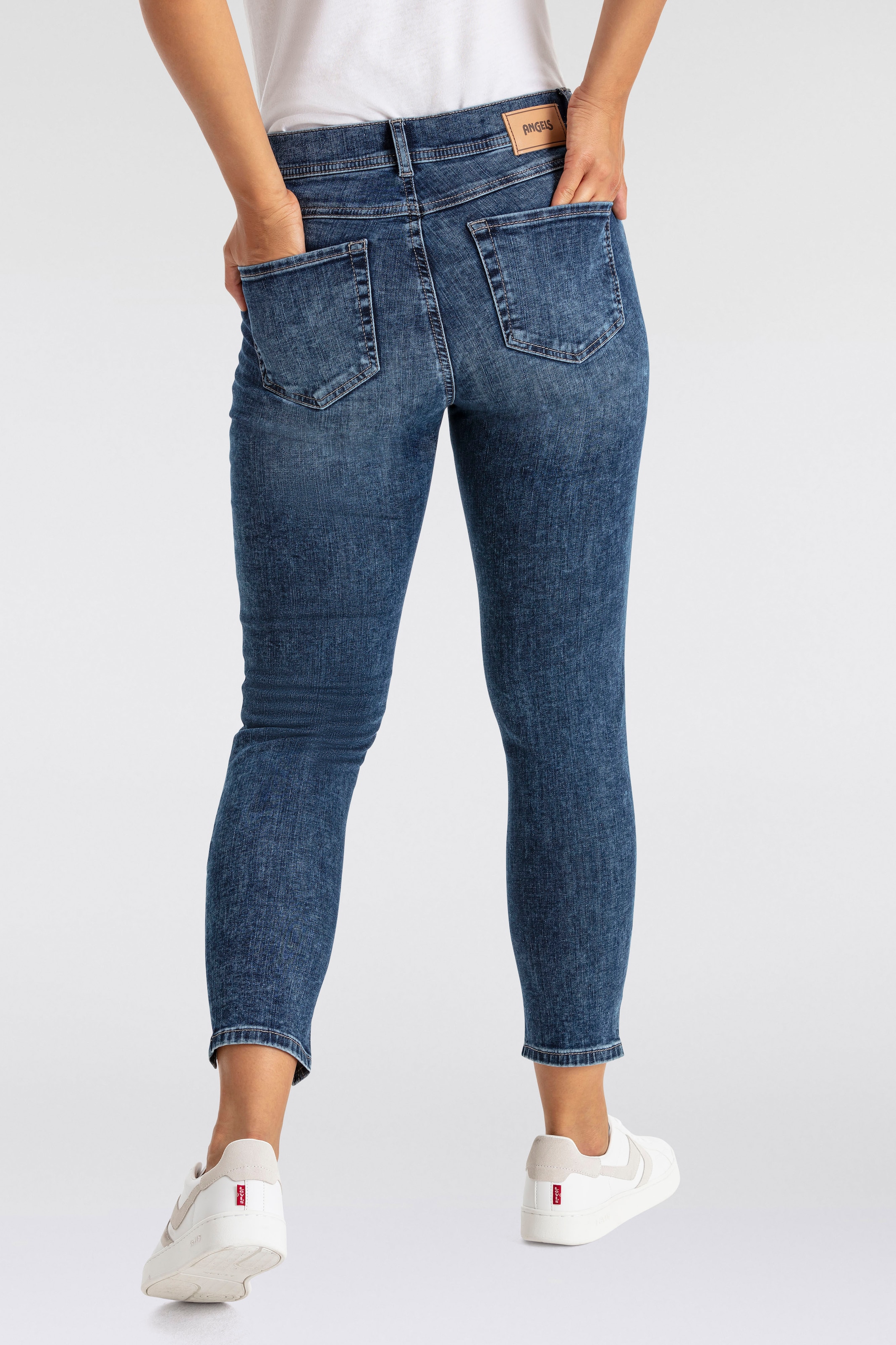 ANGELS 7/8-Jeans »Ornella«, mit Strassteinchen am Beinabschluss