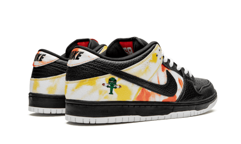 Nike SB Dunk Low Raygun Home