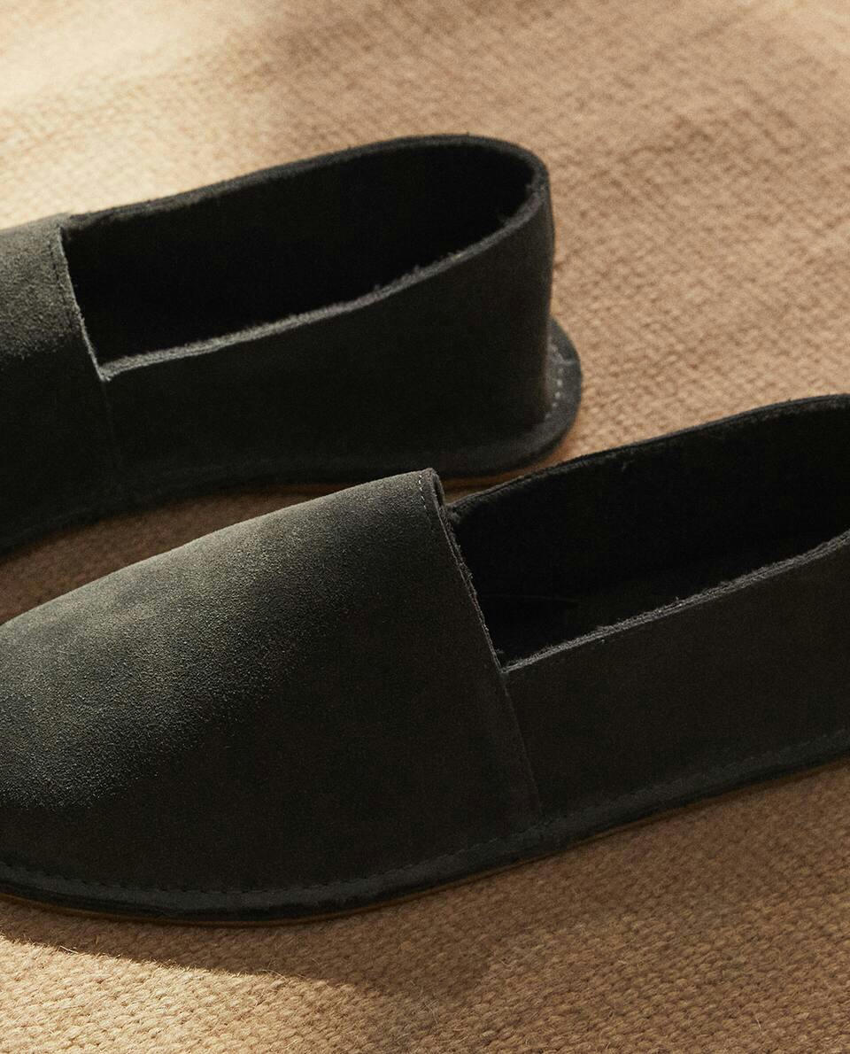 CHINELOS BABOUCHE DE COURO MINIMALISTA