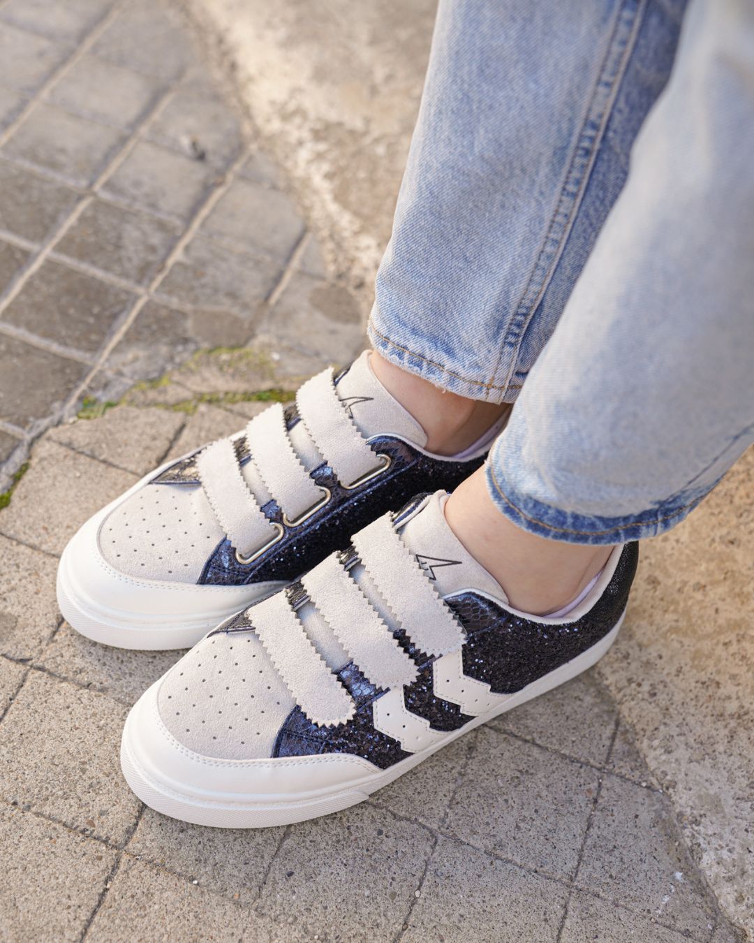 Basket femme bleue à paillettes scratch - CL57 BLUE